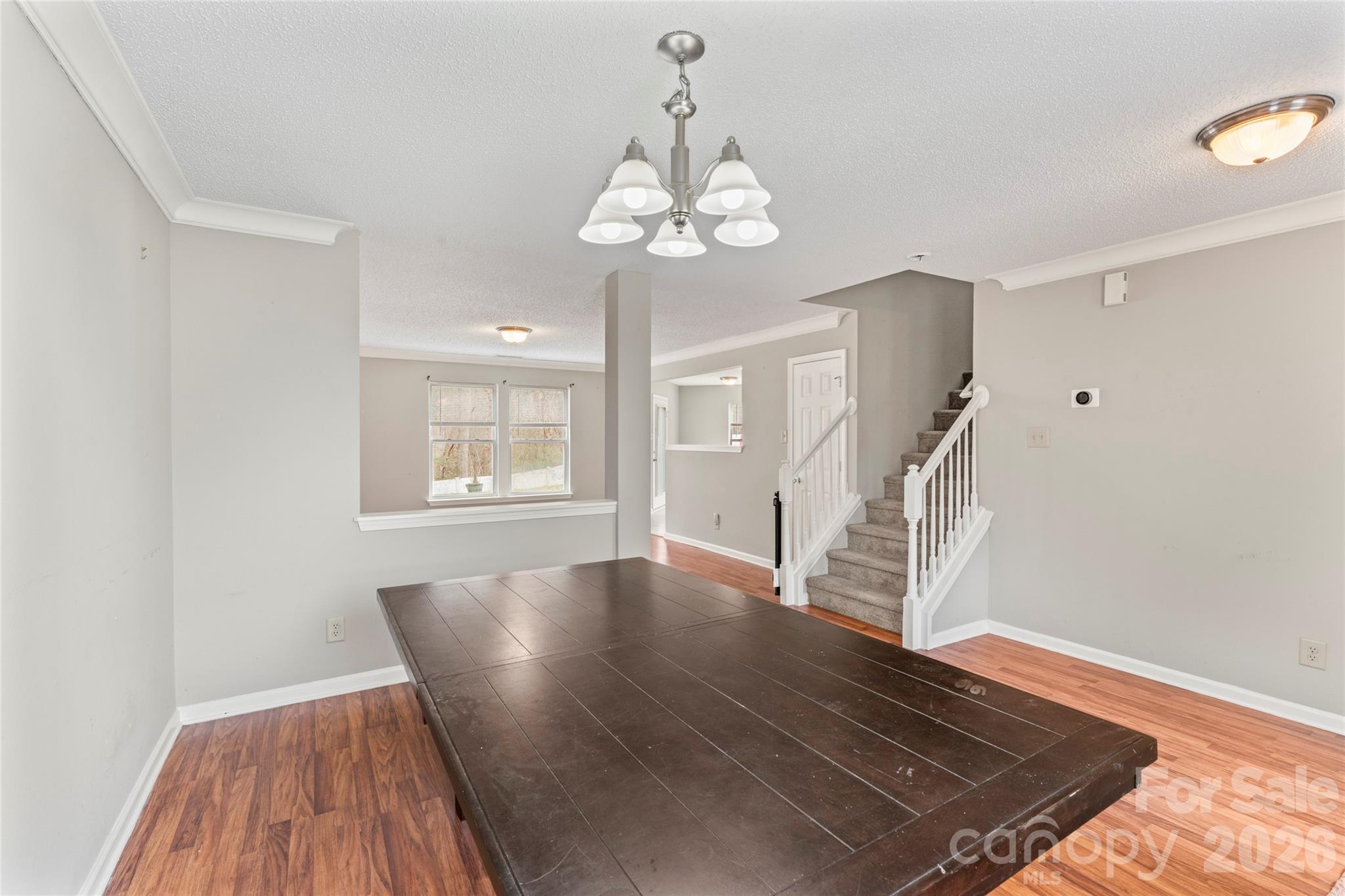4208 Shasta Circle — Clover