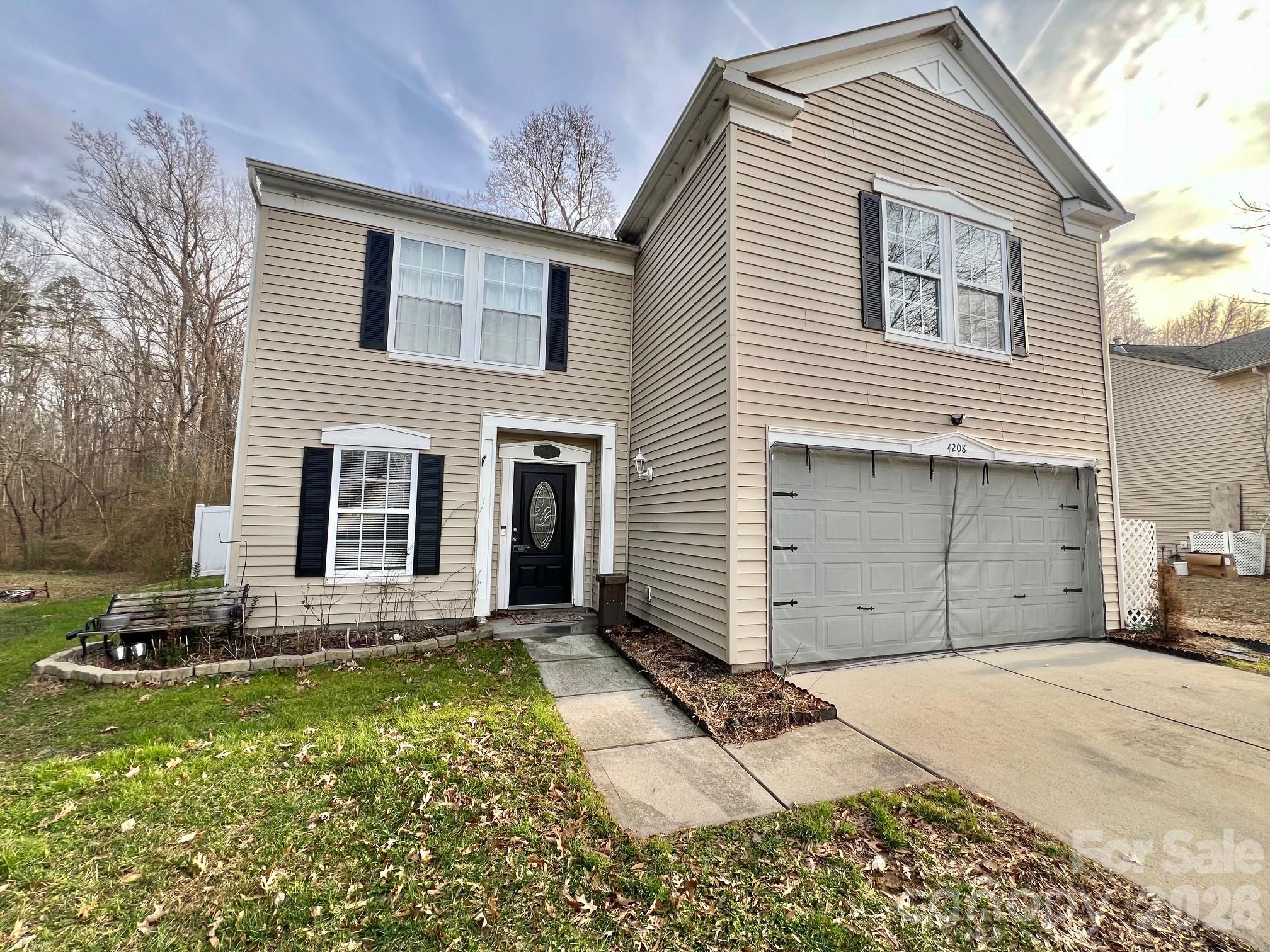 4208 Shasta Circle — Clover