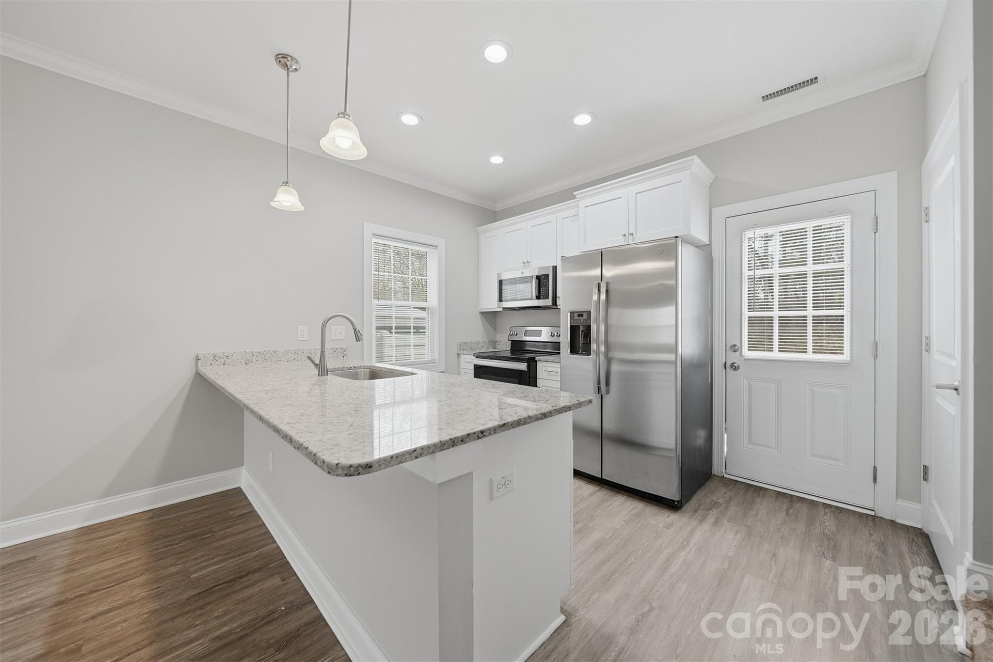 2650 14th Street NE — Hickory