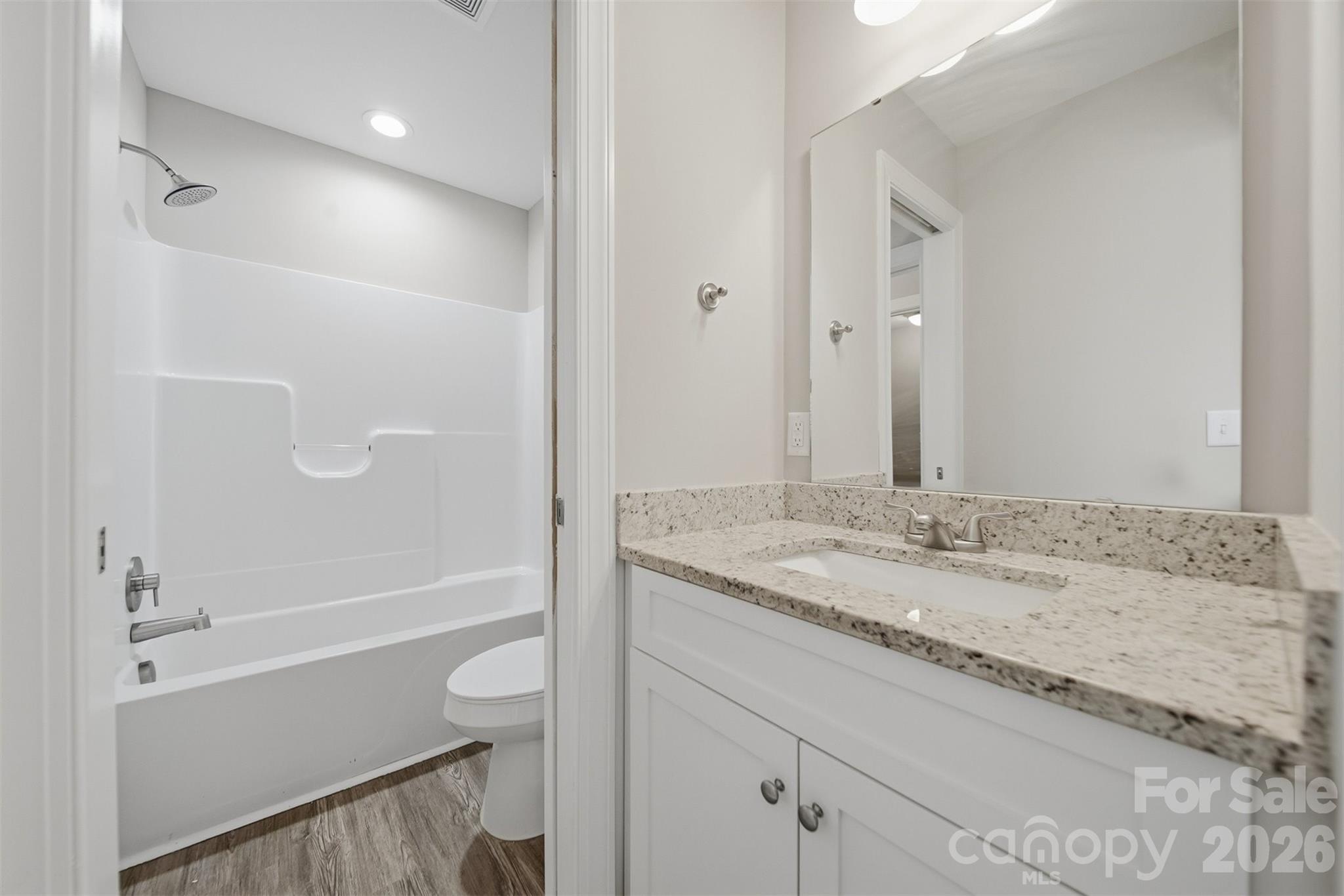 2650 14th Street NE — Hickory