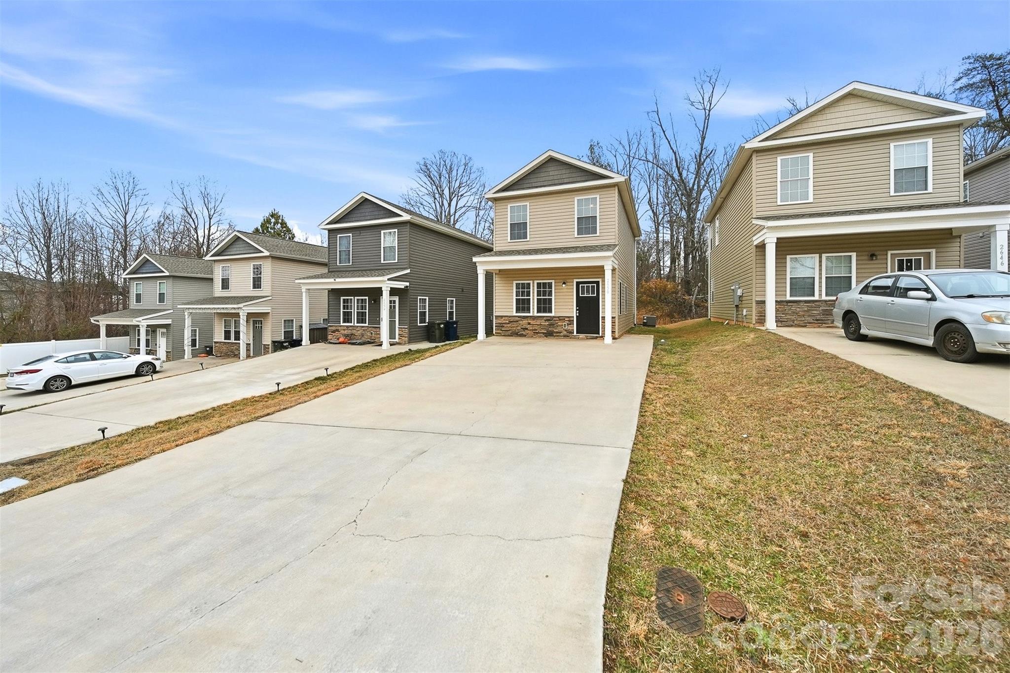 2650 14th Street NE — Hickory