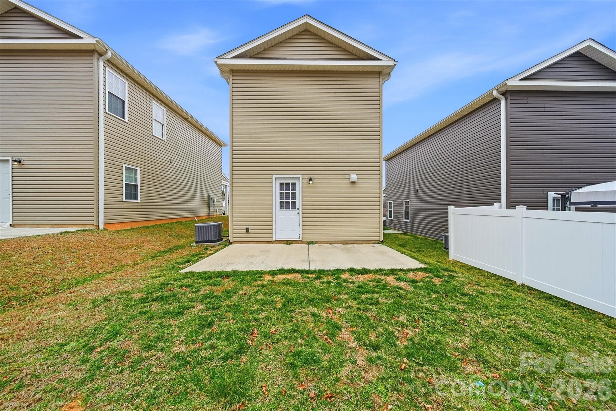 2650 14th Street NE — Hickory