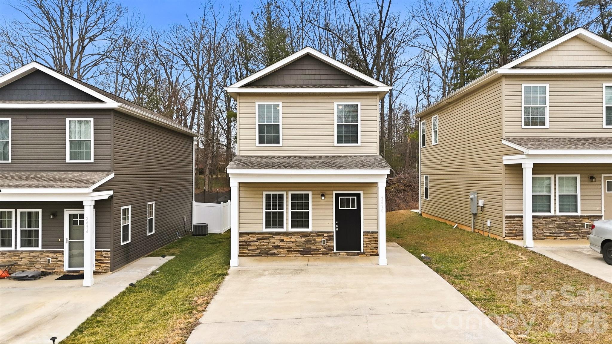2650 14th Street NE — Hickory