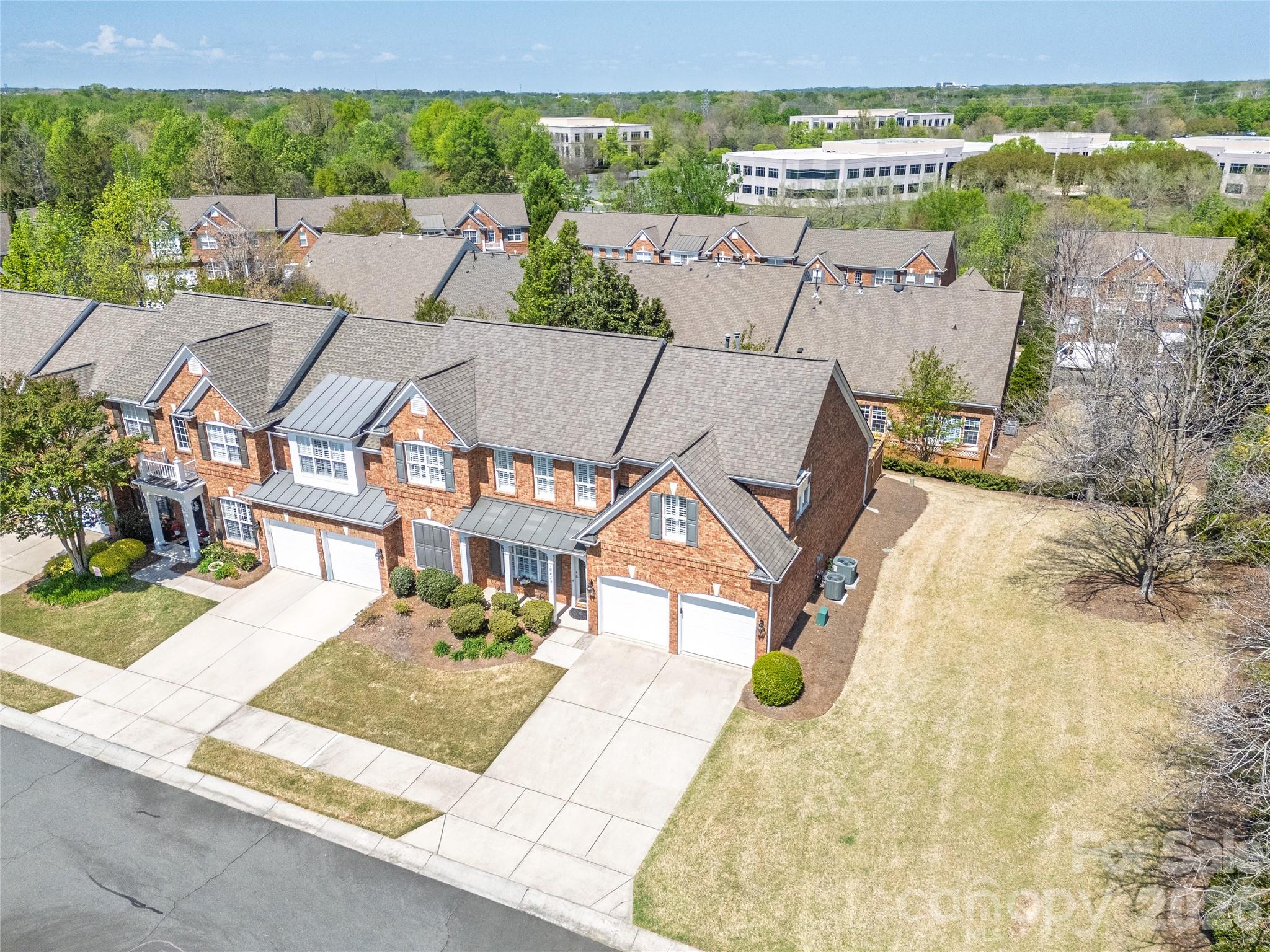 10879 Rogalla Drive — Charlotte