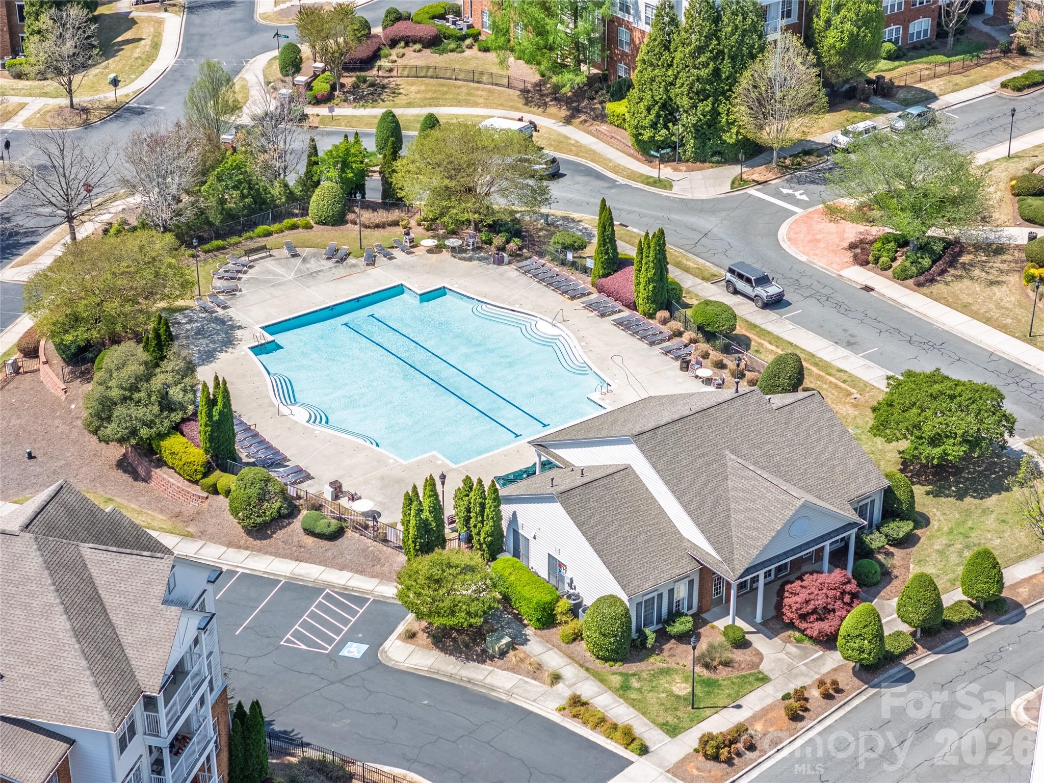 10879 Rogalla Drive — Charlotte