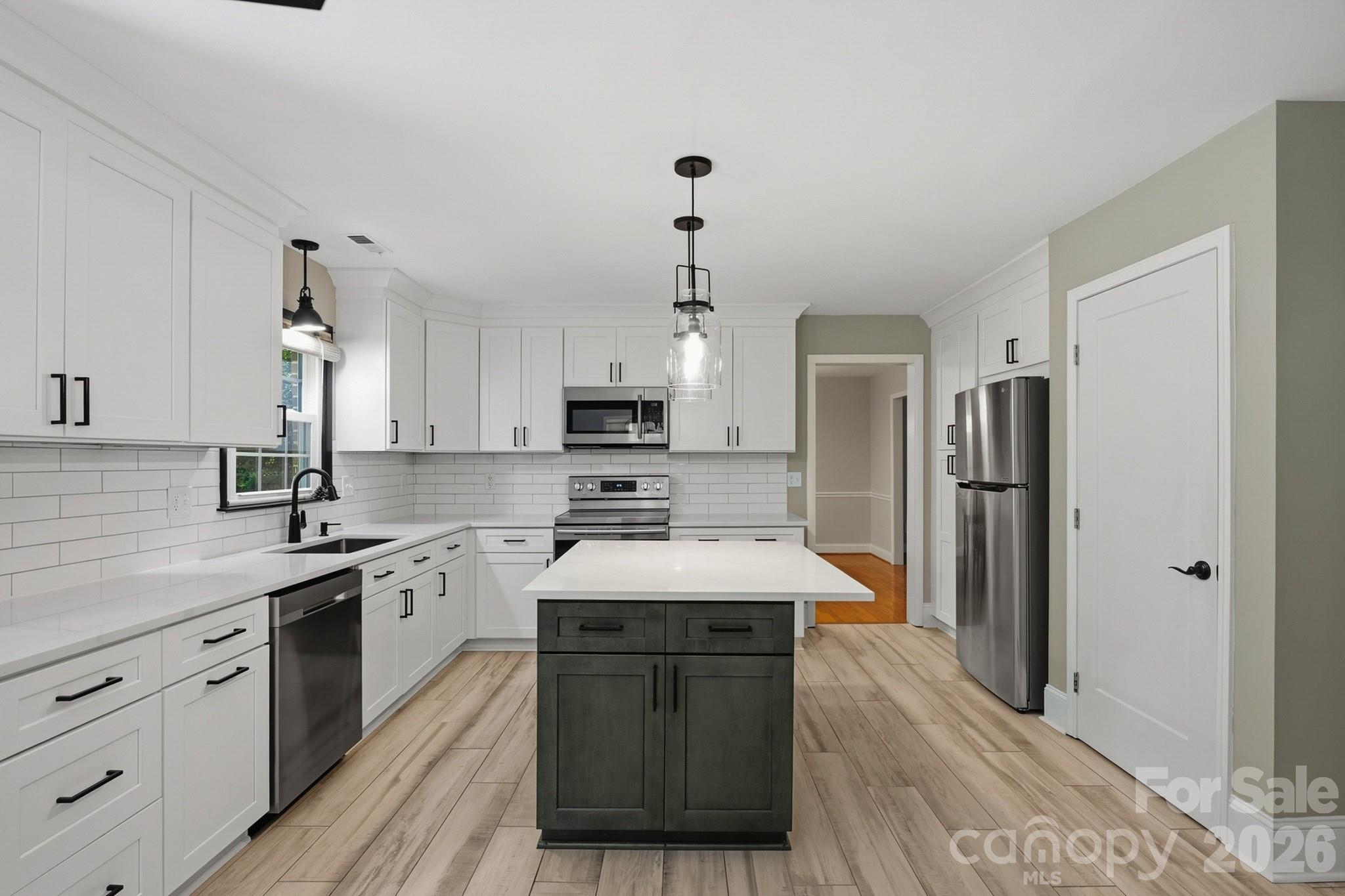 9918 Ridgemore Drive — Charlotte