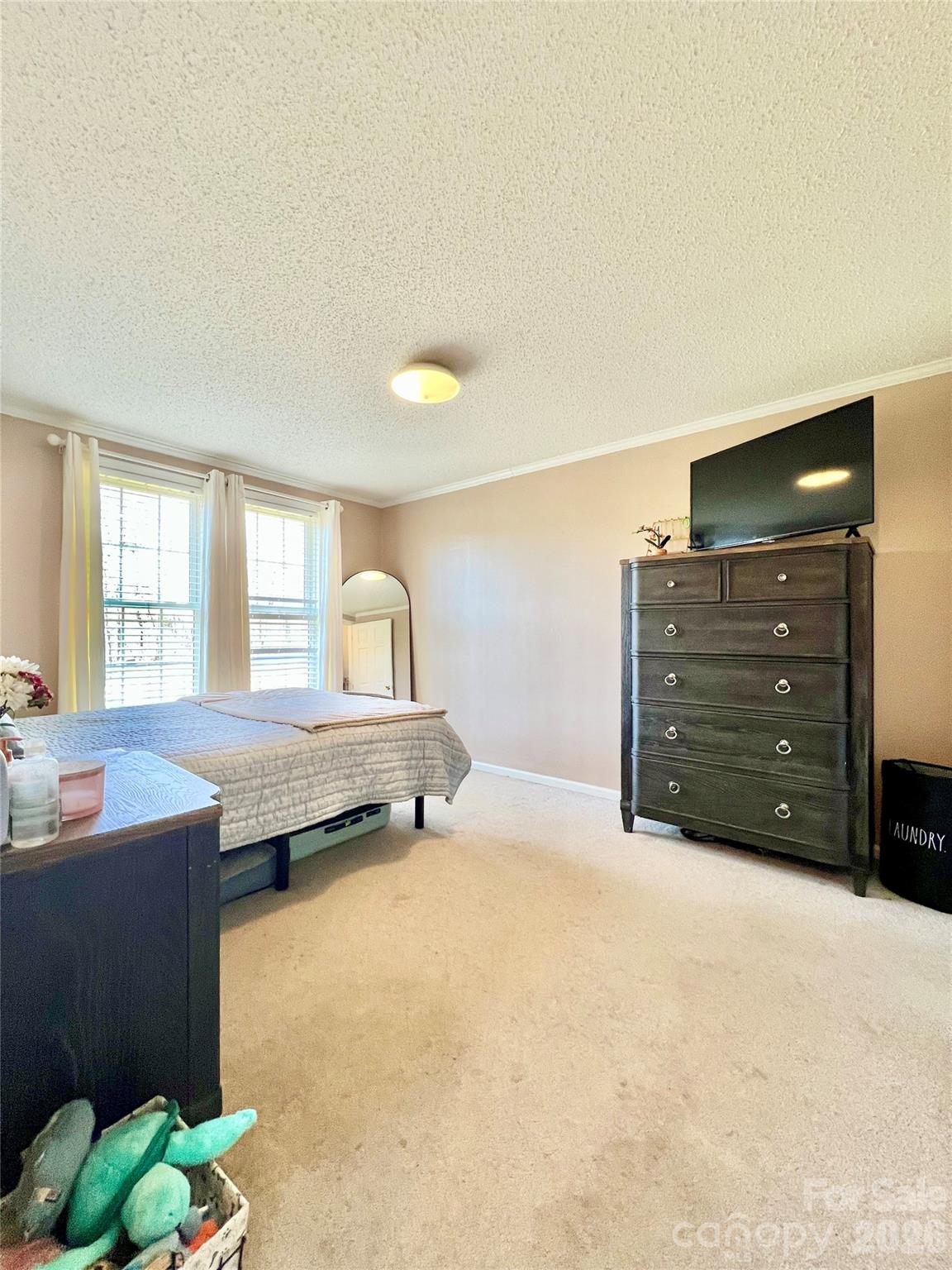 214 Heritage Circle — Taylorsville