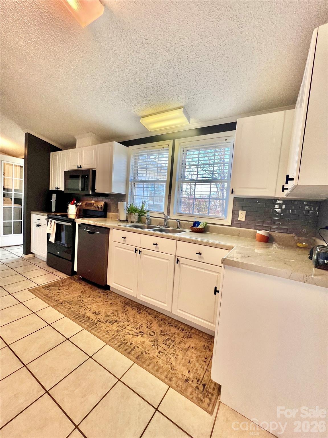 214 Heritage Circle — Taylorsville