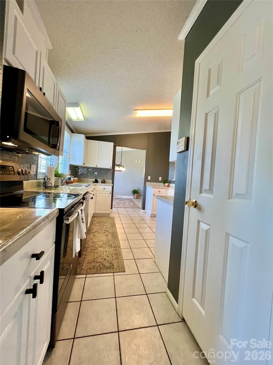 214 Heritage Circle — Taylorsville