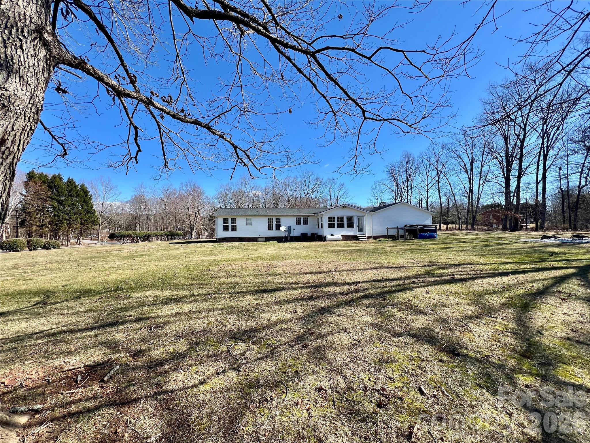 214 Heritage Circle — Taylorsville