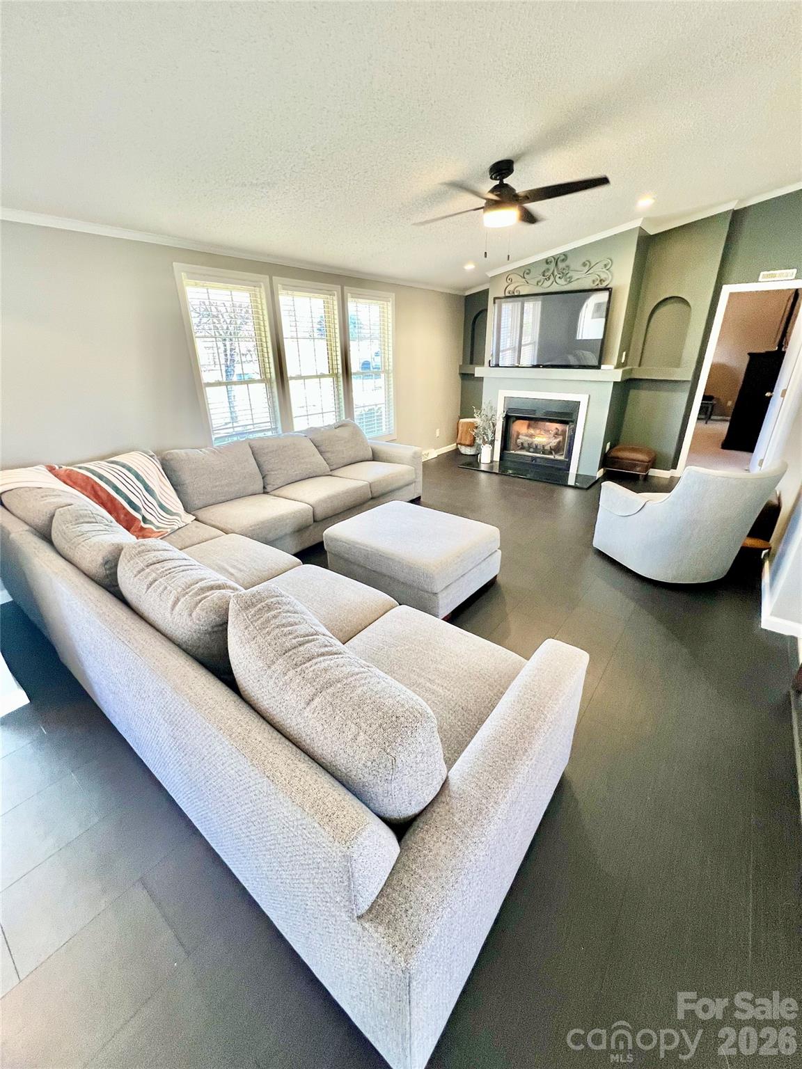 214 Heritage Circle — Taylorsville