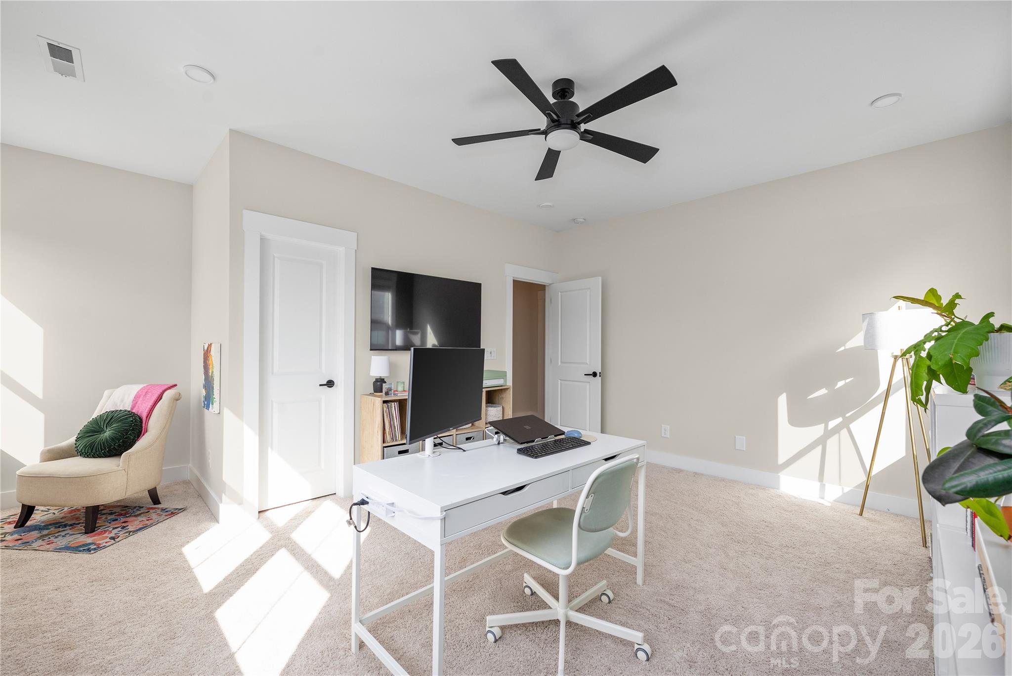 1027 Masefield Avenue — Matthews