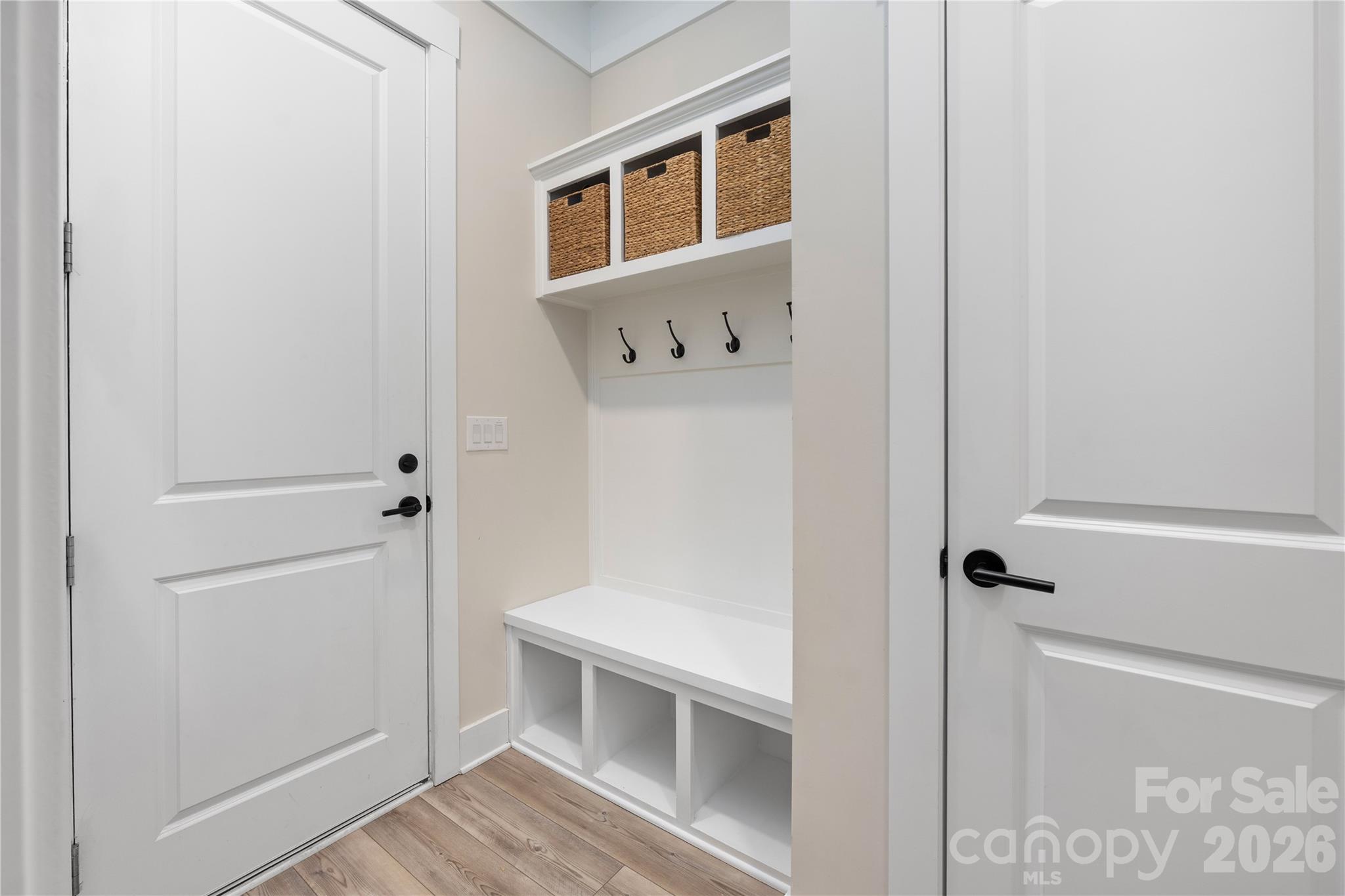 1027 Masefield Avenue — Matthews