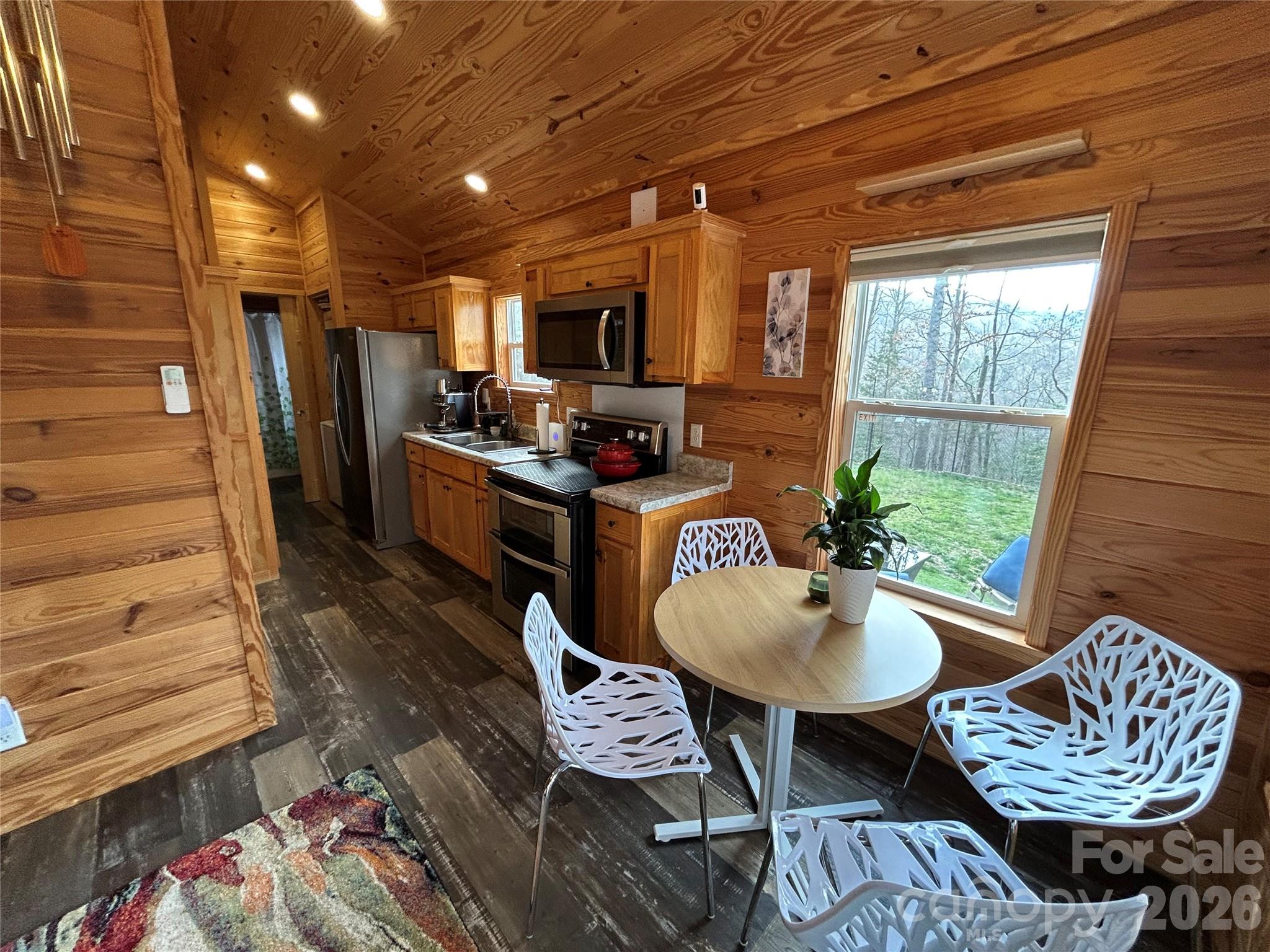 73 Bear Oat Trail — Franklin