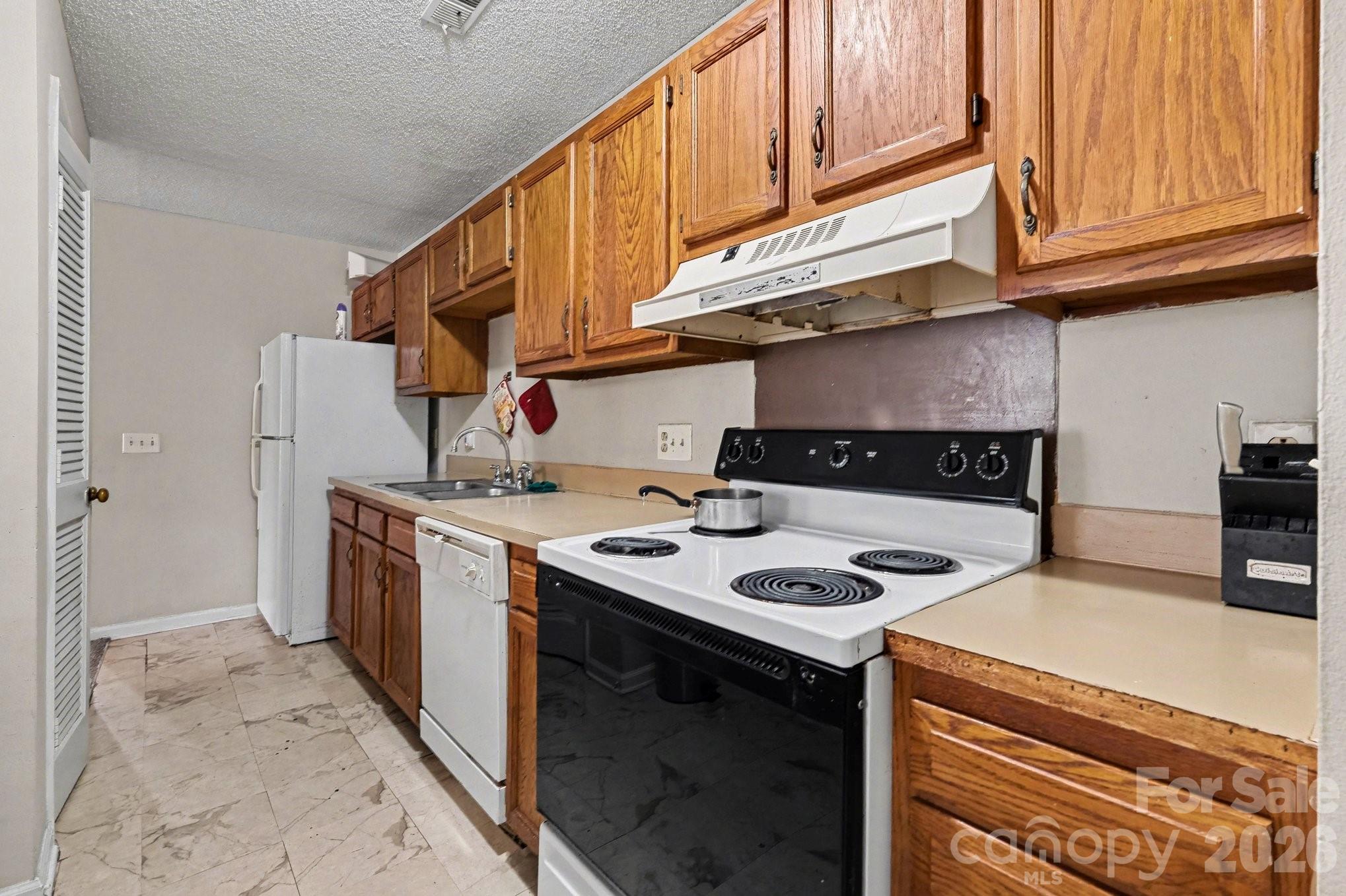 6234 Rosecroft Drive — Charlotte