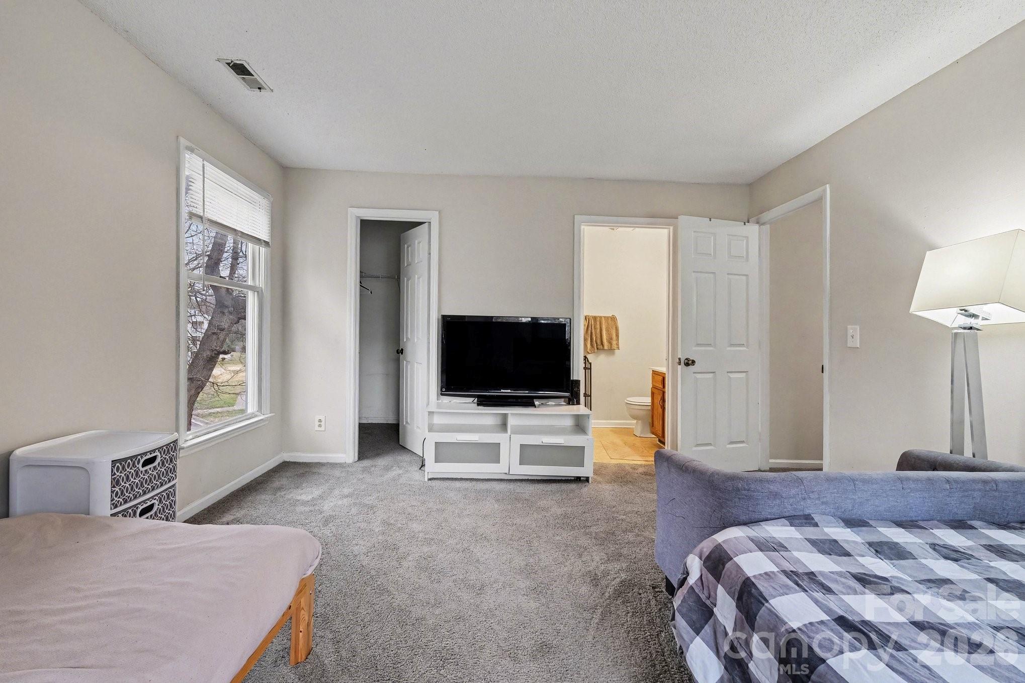 6234 Rosecroft Drive — Charlotte