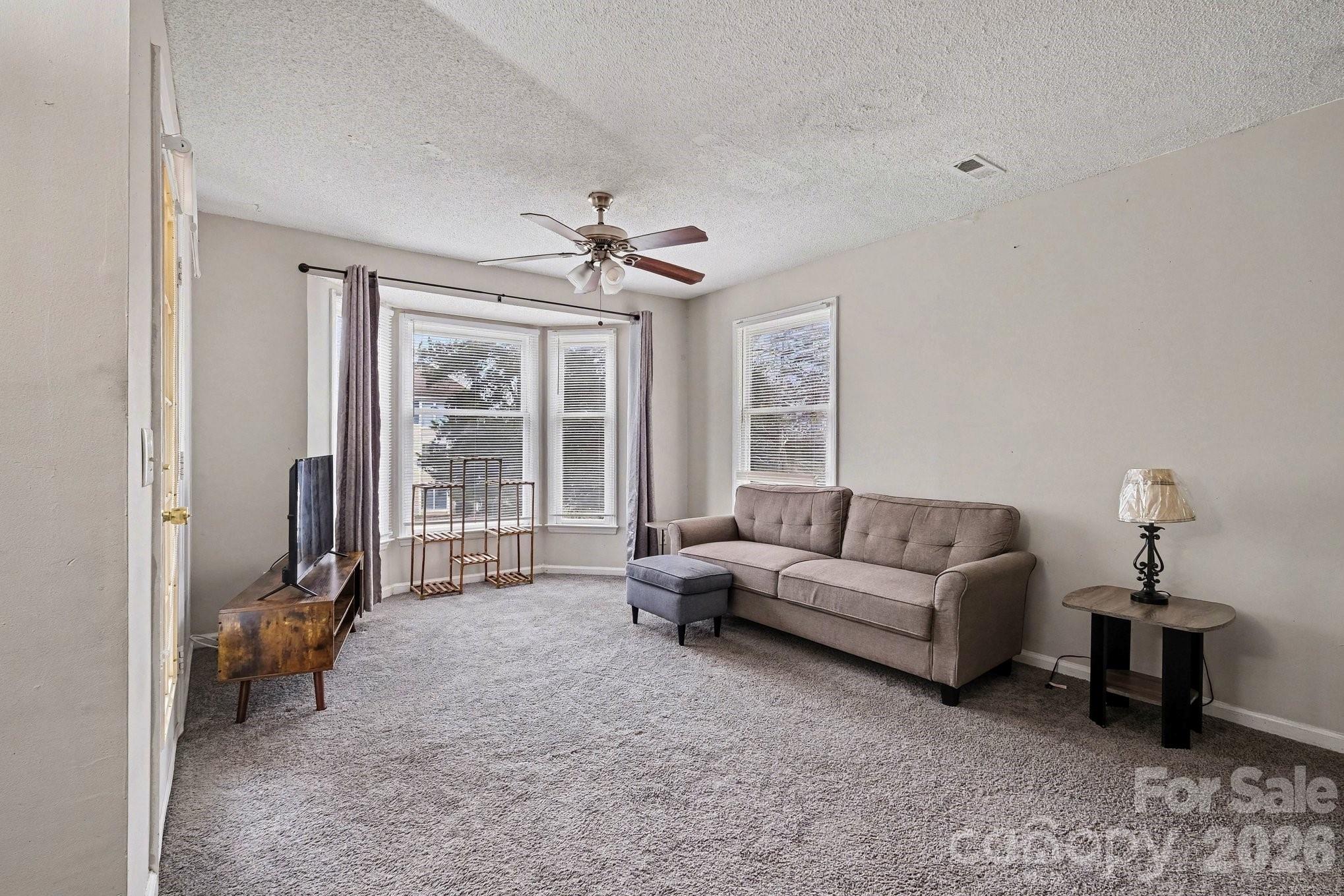 6234 Rosecroft Drive — Charlotte