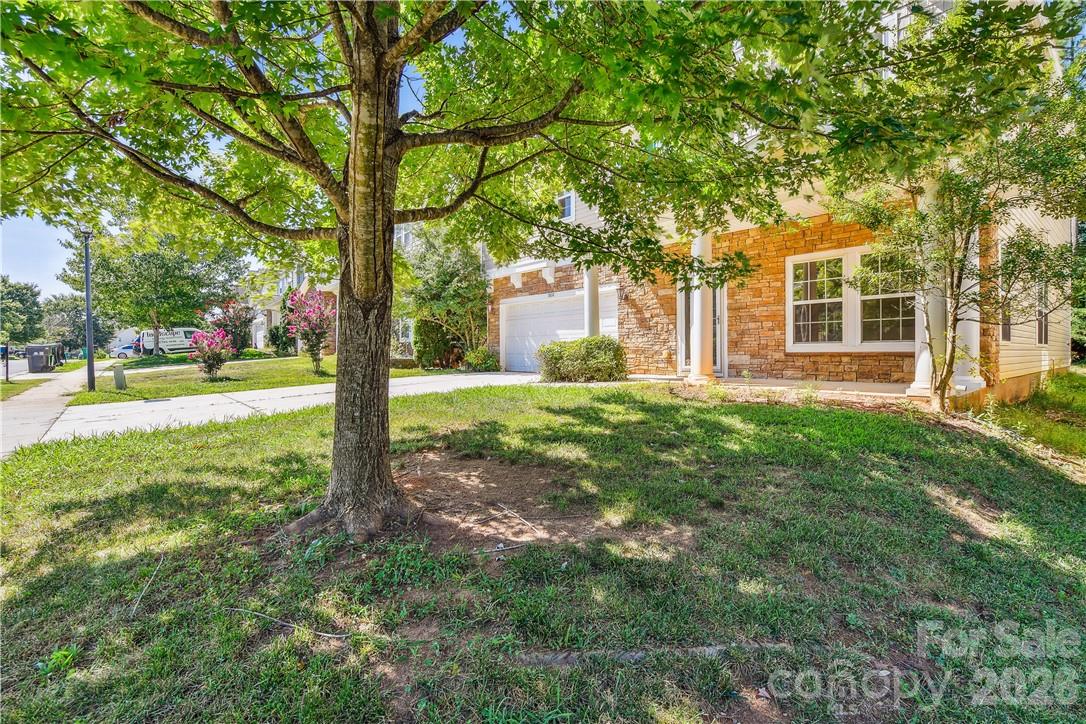 15614 Normans Landing Drive — Charlotte