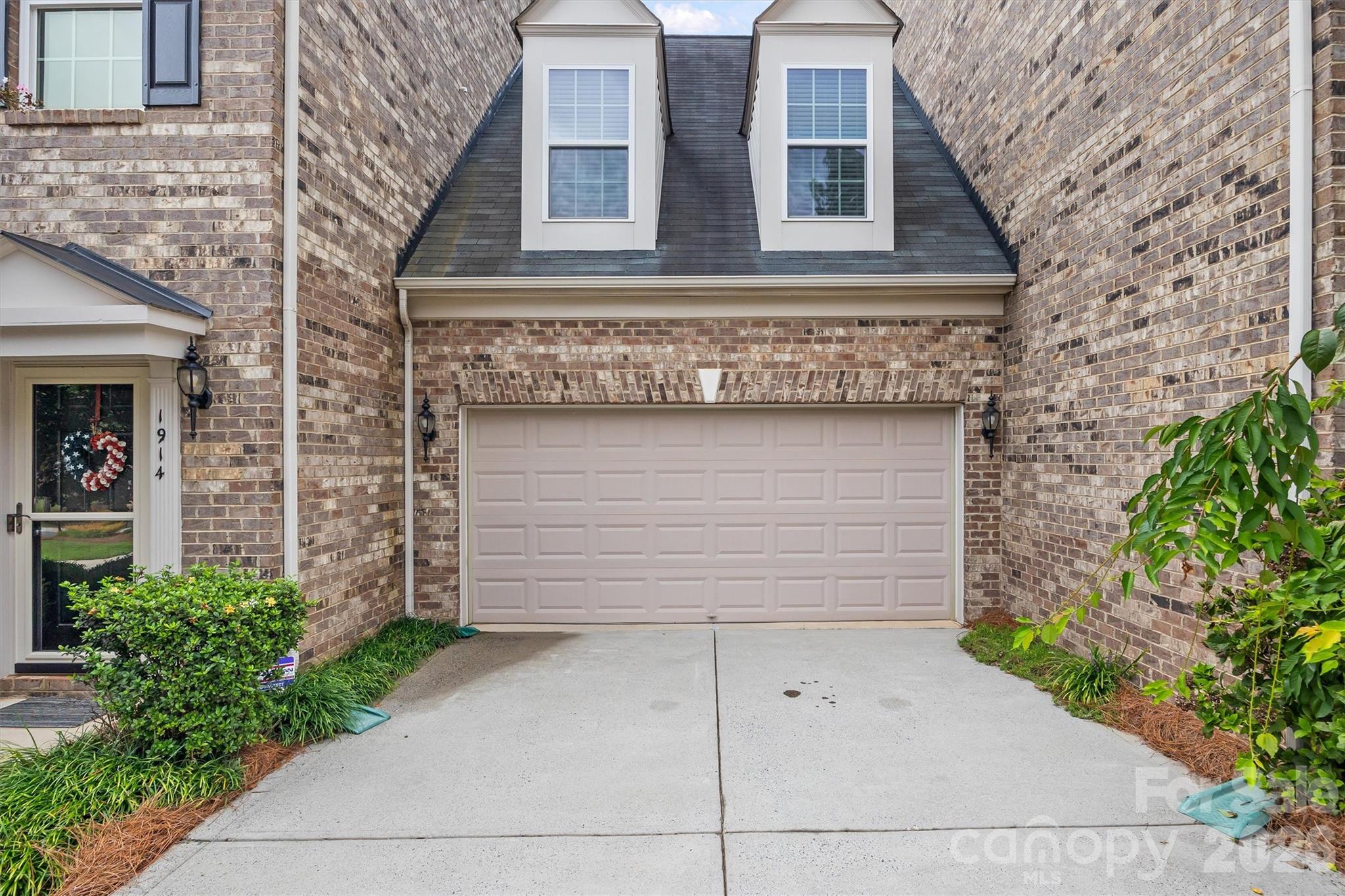 1914 Colony Line Court — Charlotte