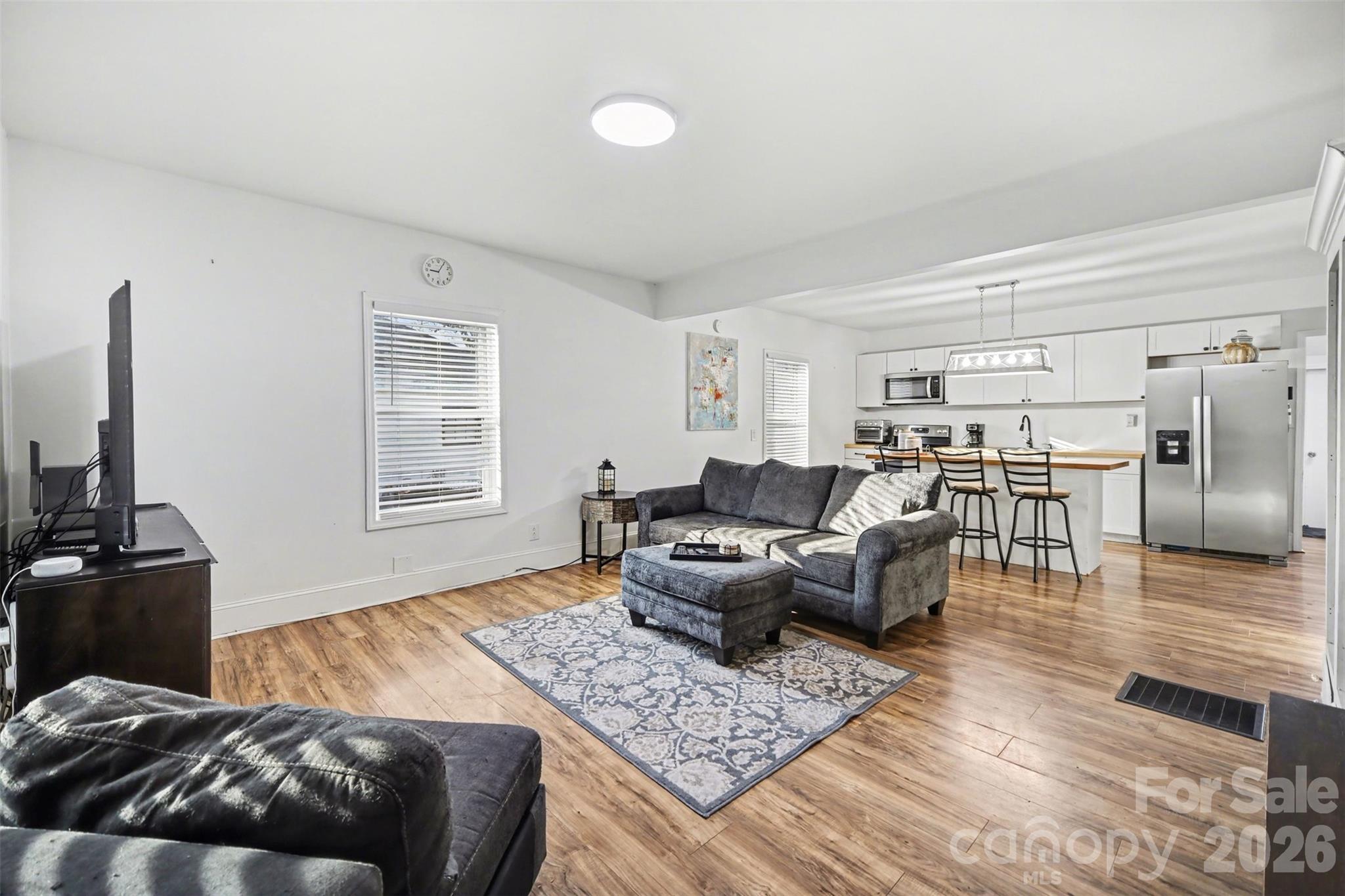 918 8th Street — Lancaster