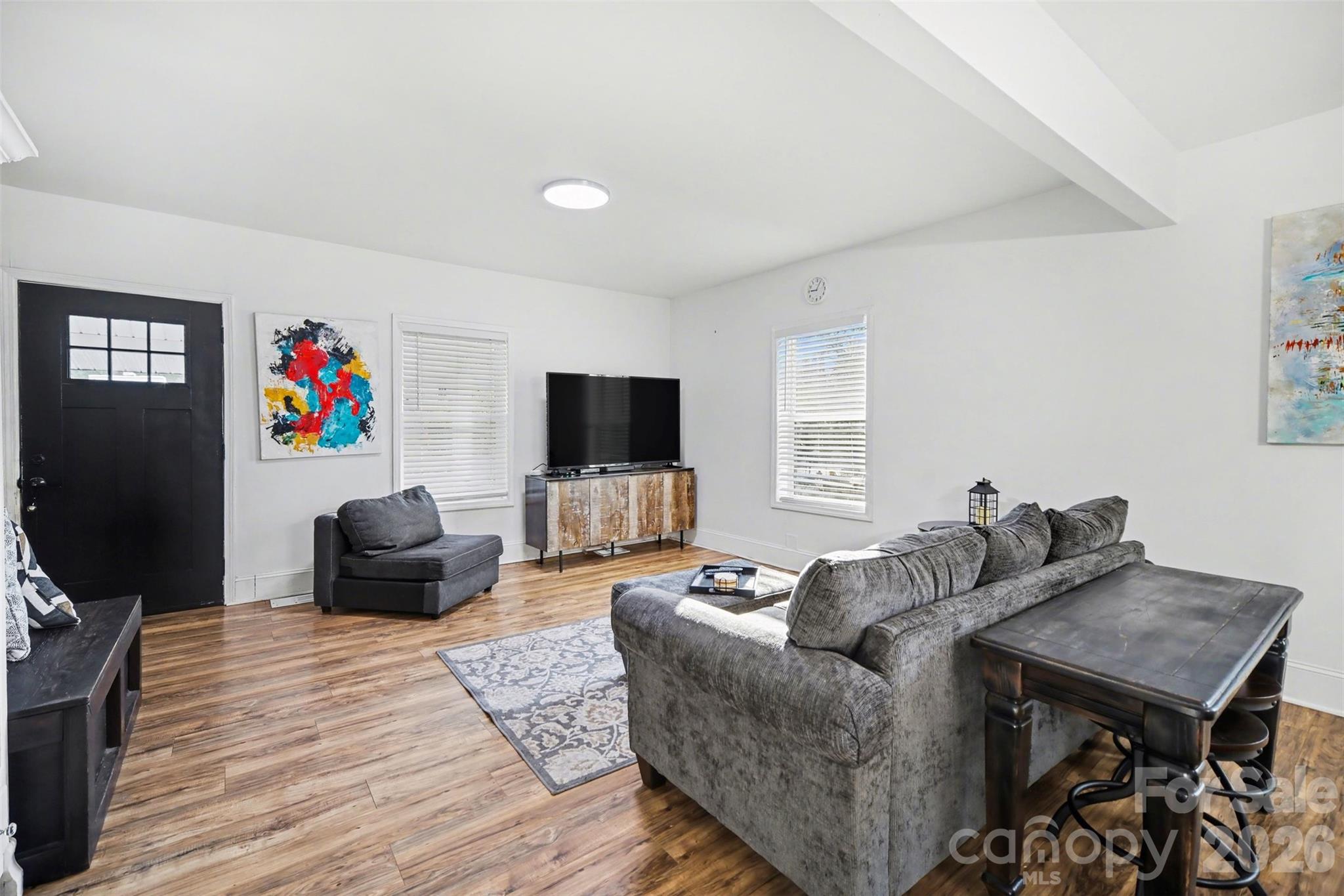 918 8th Street — Lancaster