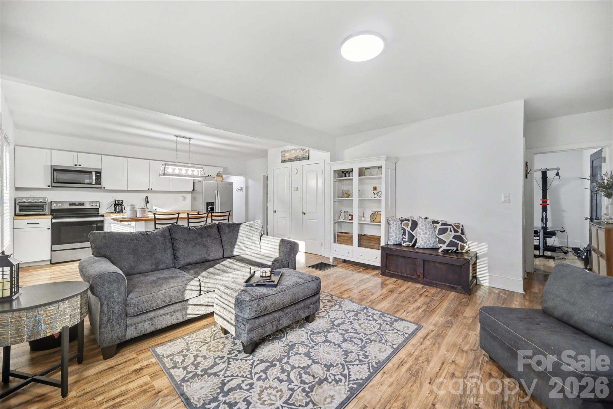 918 8th Street — Lancaster