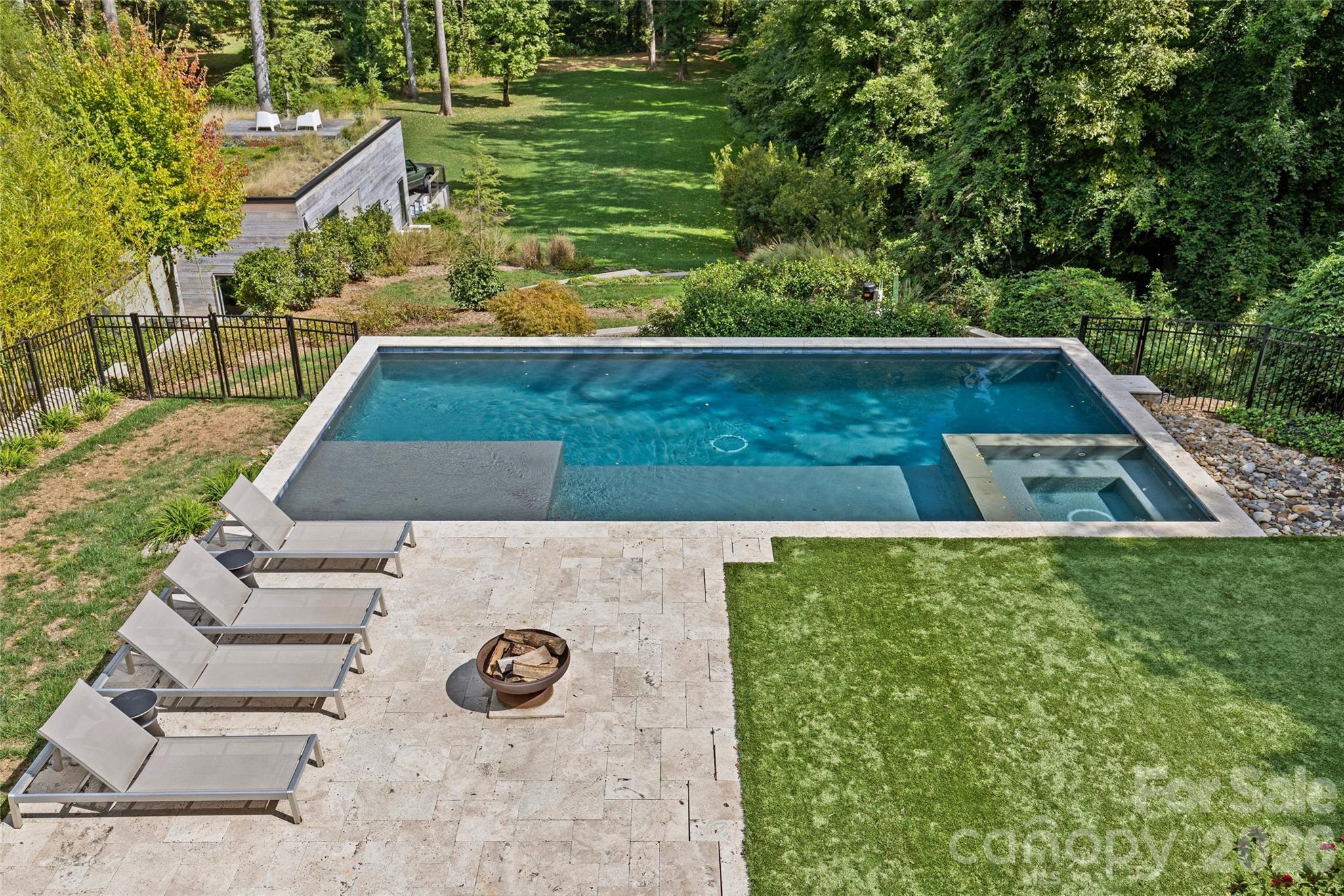 3345 Willow Oak Road — Charlotte