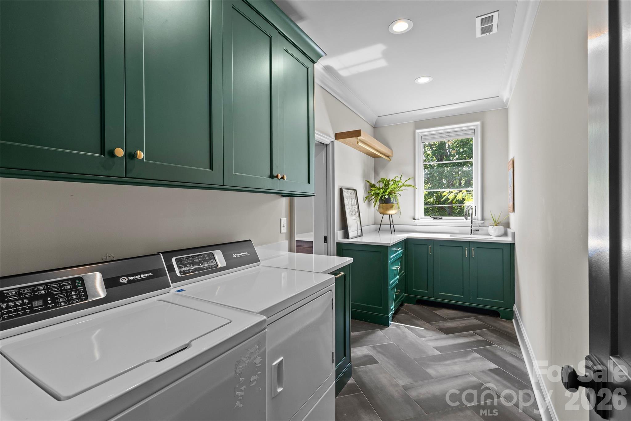 3345 Willow Oak Road — Charlotte