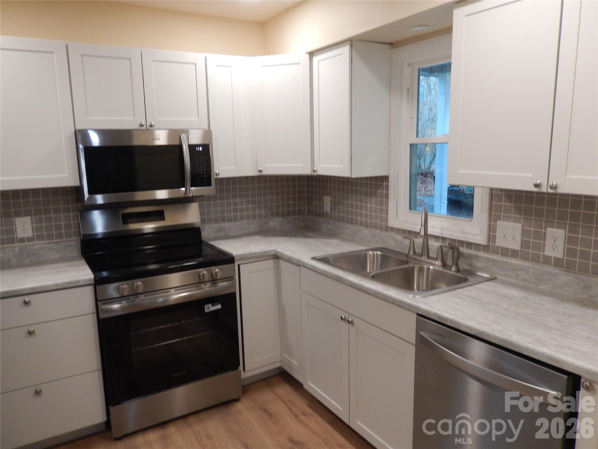 547 Brent Road — Raleigh