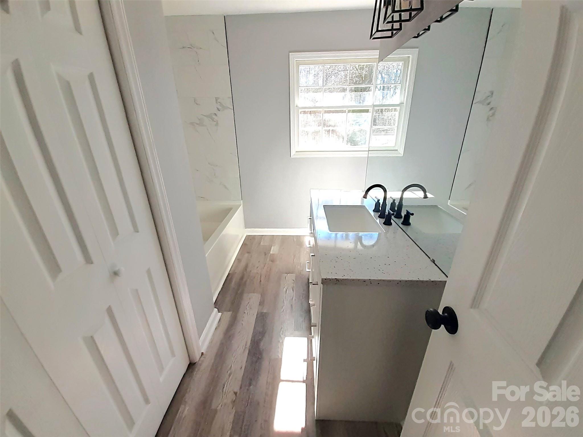 1638 W Colonial Drive #133 — Salisbury