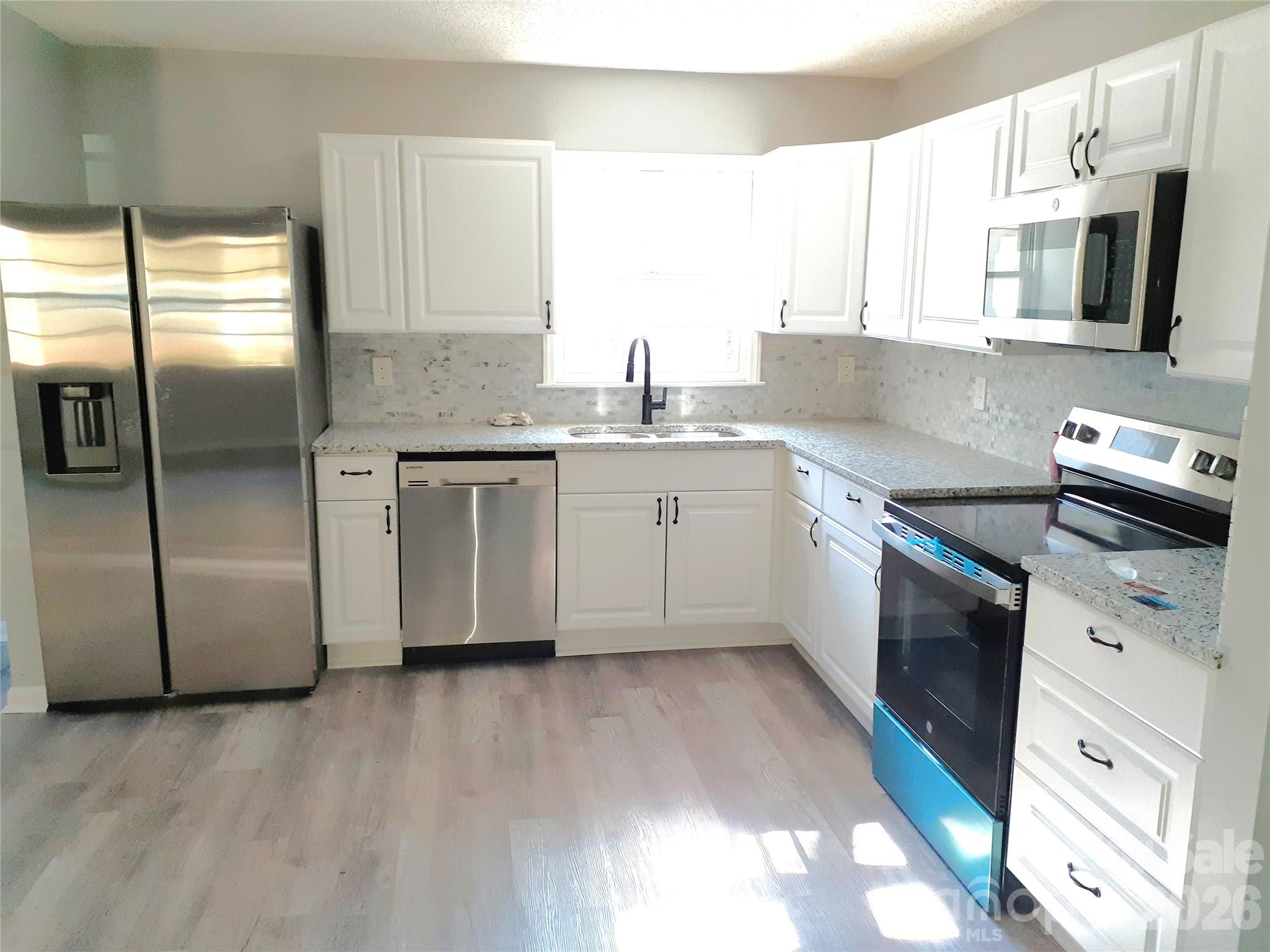 1638 W Colonial Drive #133 — Salisbury