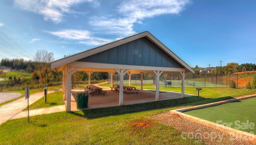 8238 Merryvale Lane — Charlotte