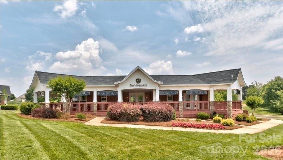 8238 Merryvale Lane — Charlotte