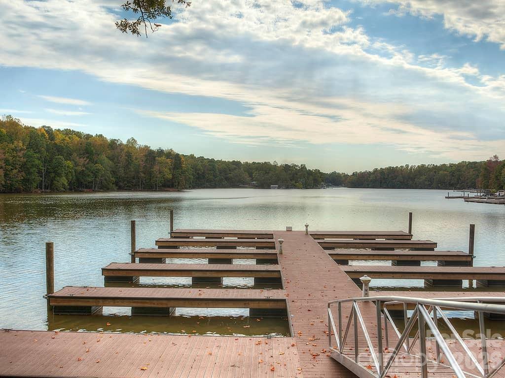 8238 Merryvale Lane — Charlotte