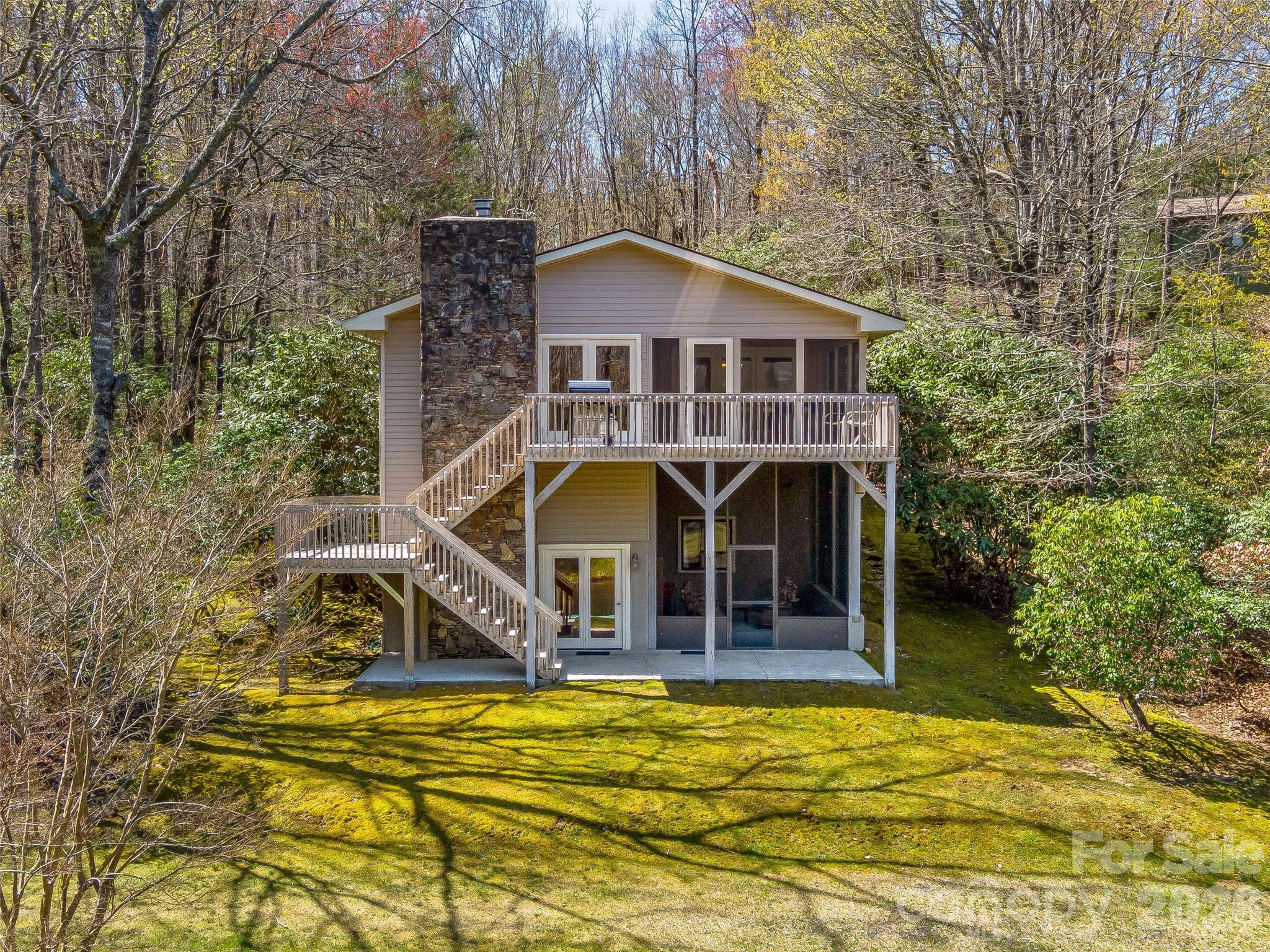 46 Kassahola Drive — Brevard