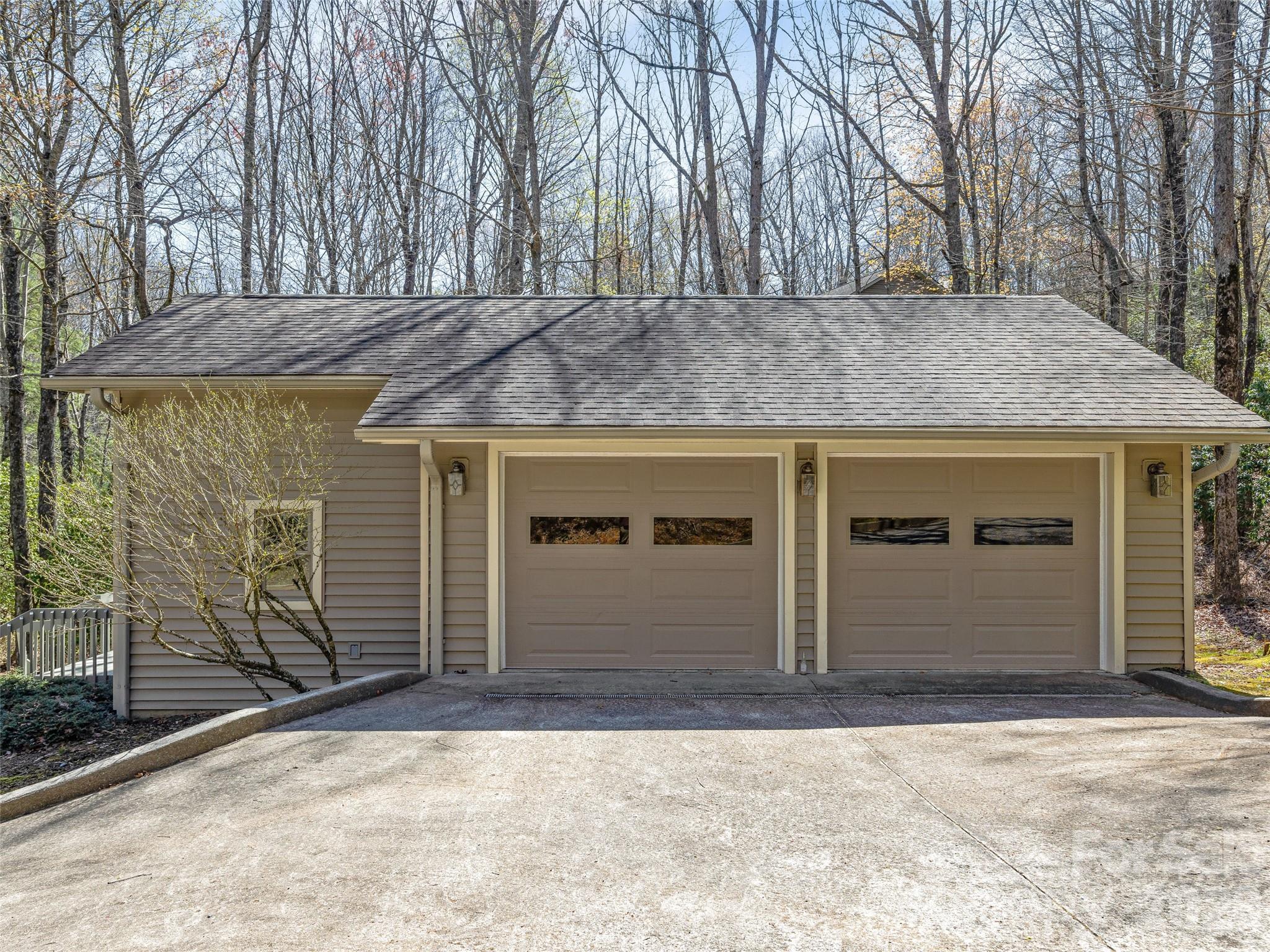 46 Kassahola Drive — Brevard