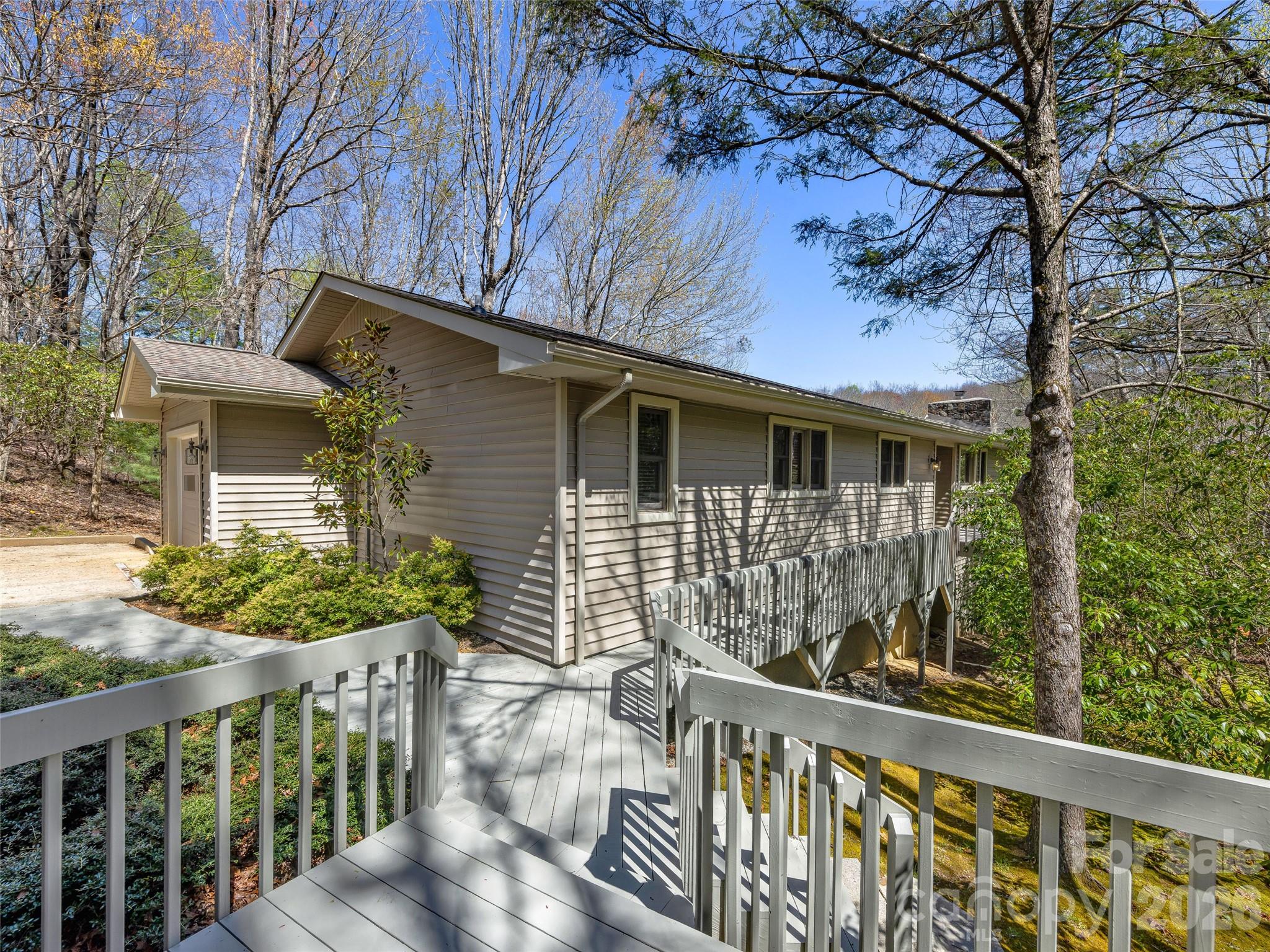 46 Kassahola Drive — Brevard