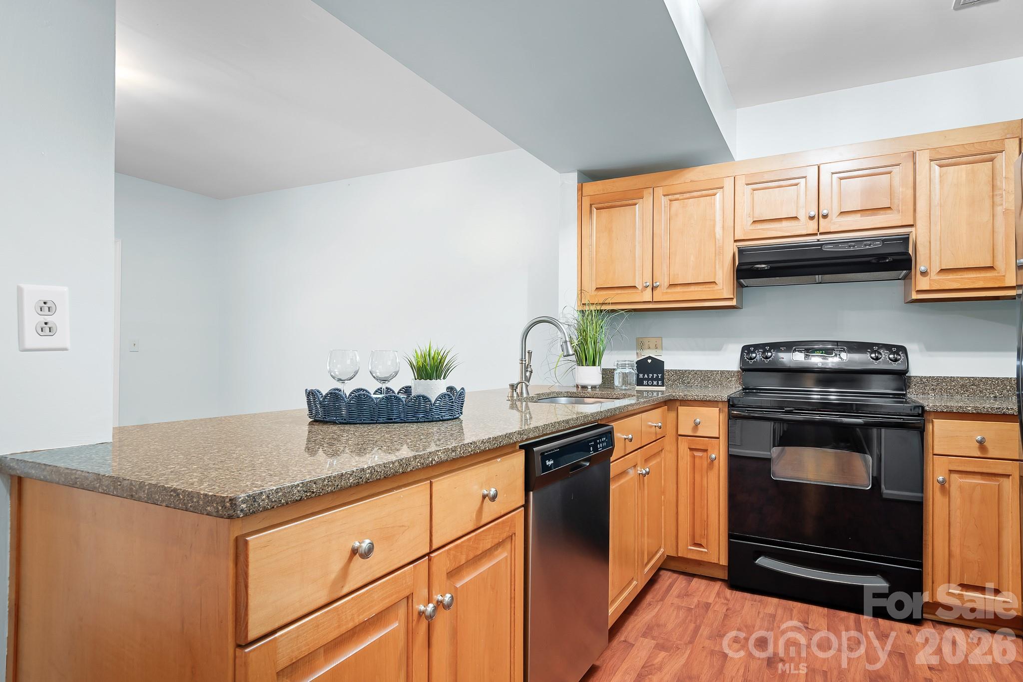 3706 Selwyn Farms Lane #17-3 — Charlotte