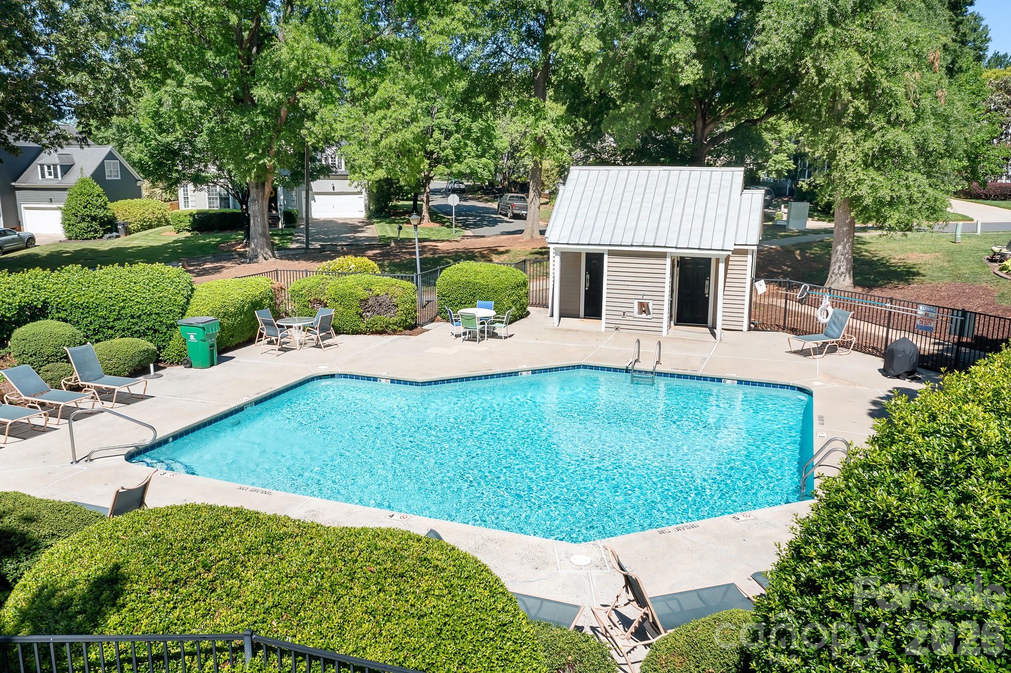 3706 Selwyn Farms Lane #17-3 — Charlotte