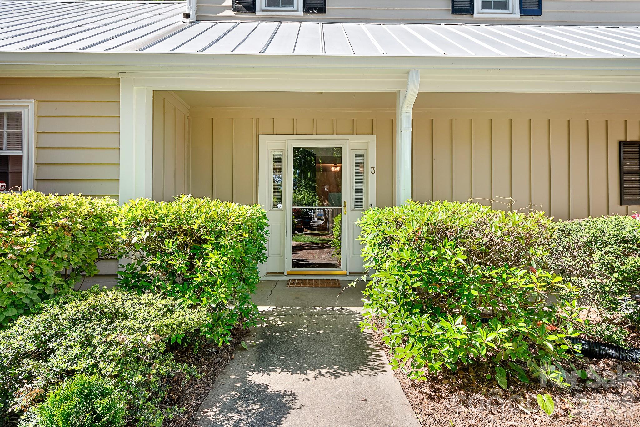 3706 Selwyn Farms Lane #17-3 — Charlotte