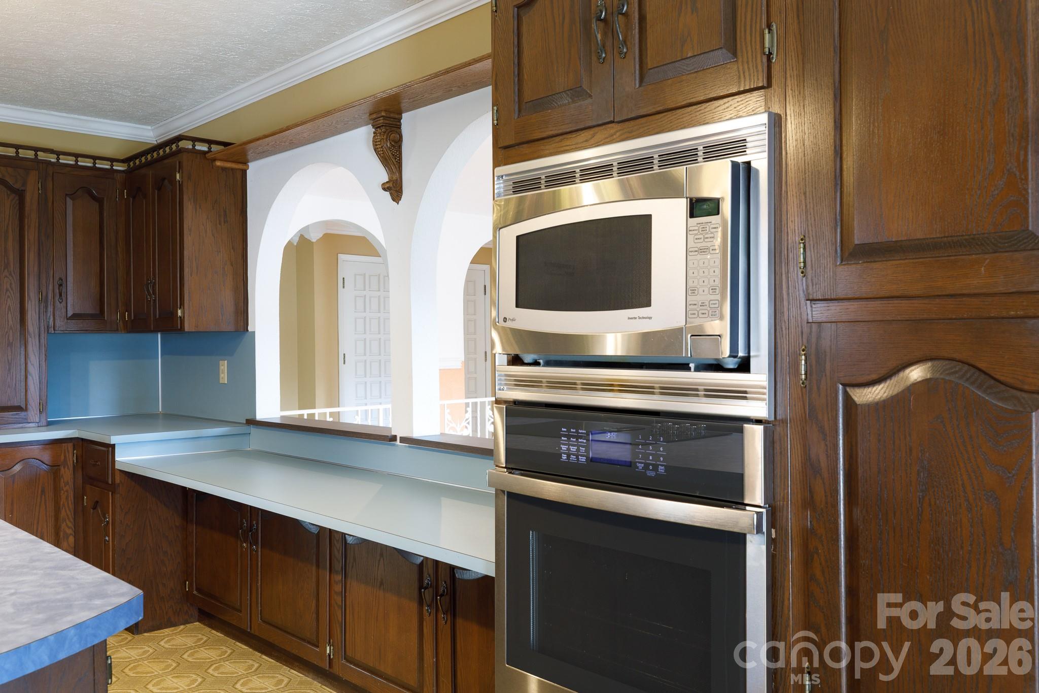 2025 Creekwood Drive — York
