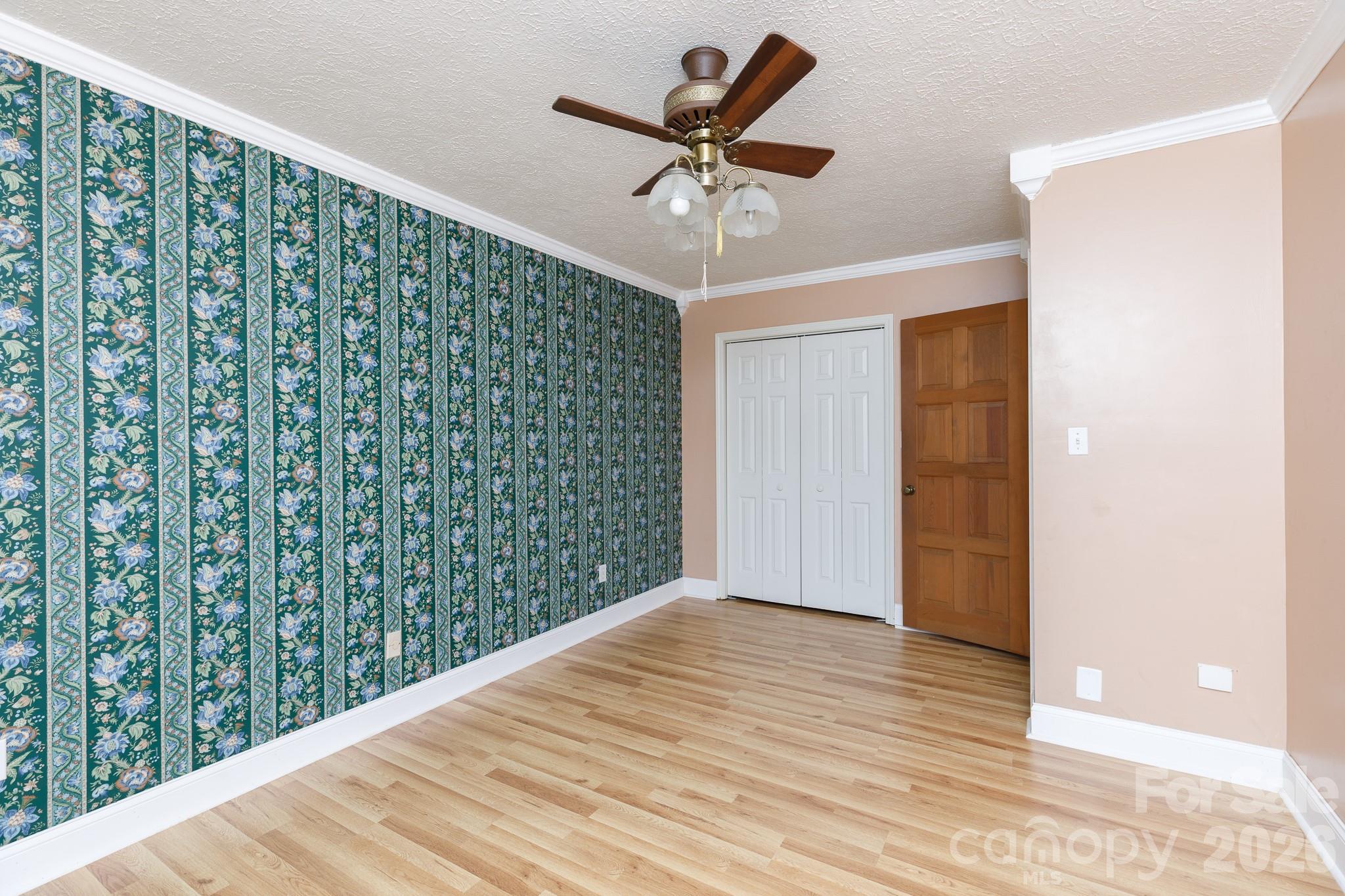 2025 Creekwood Drive — York