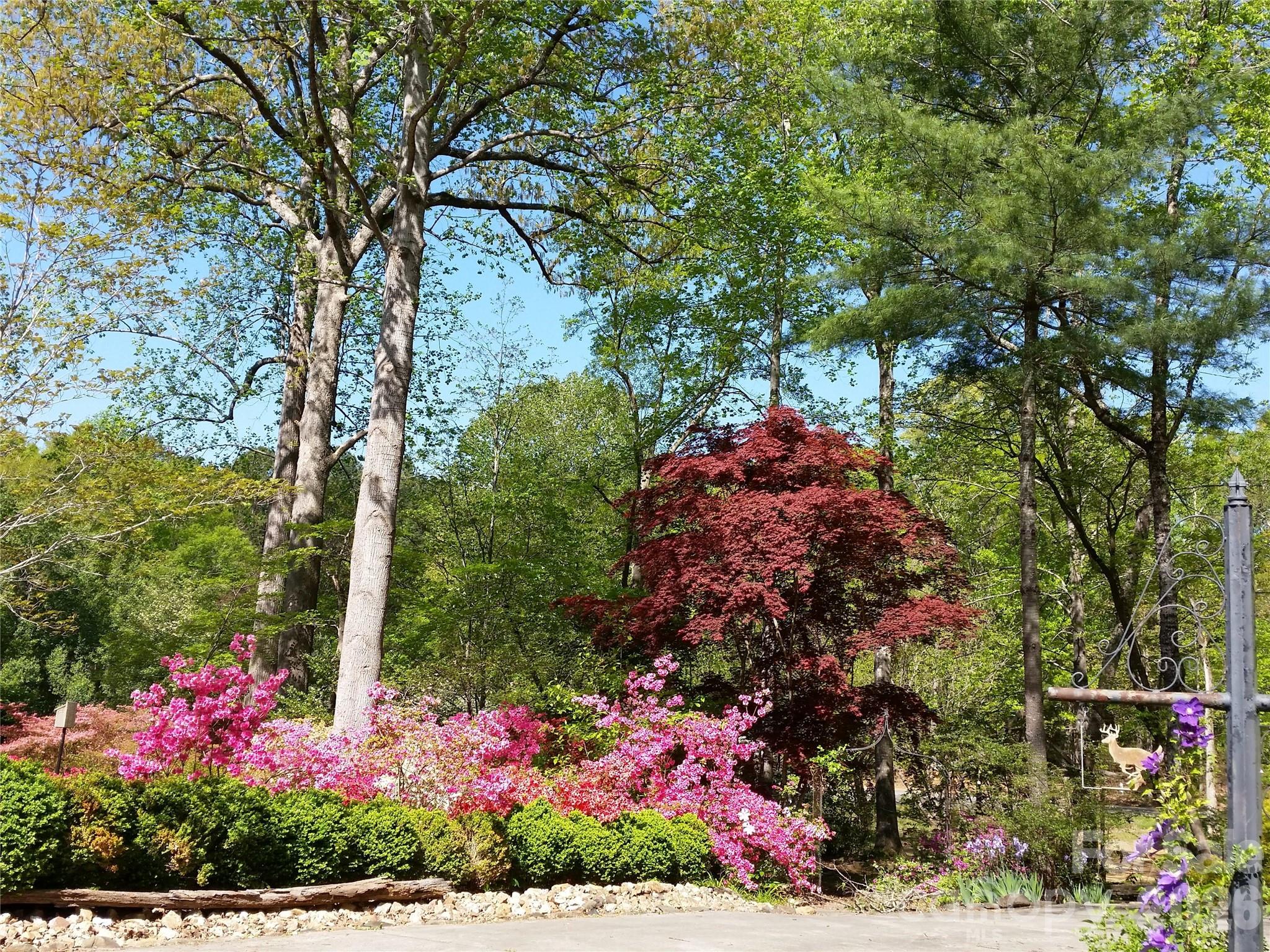 2025 Creekwood Drive — York