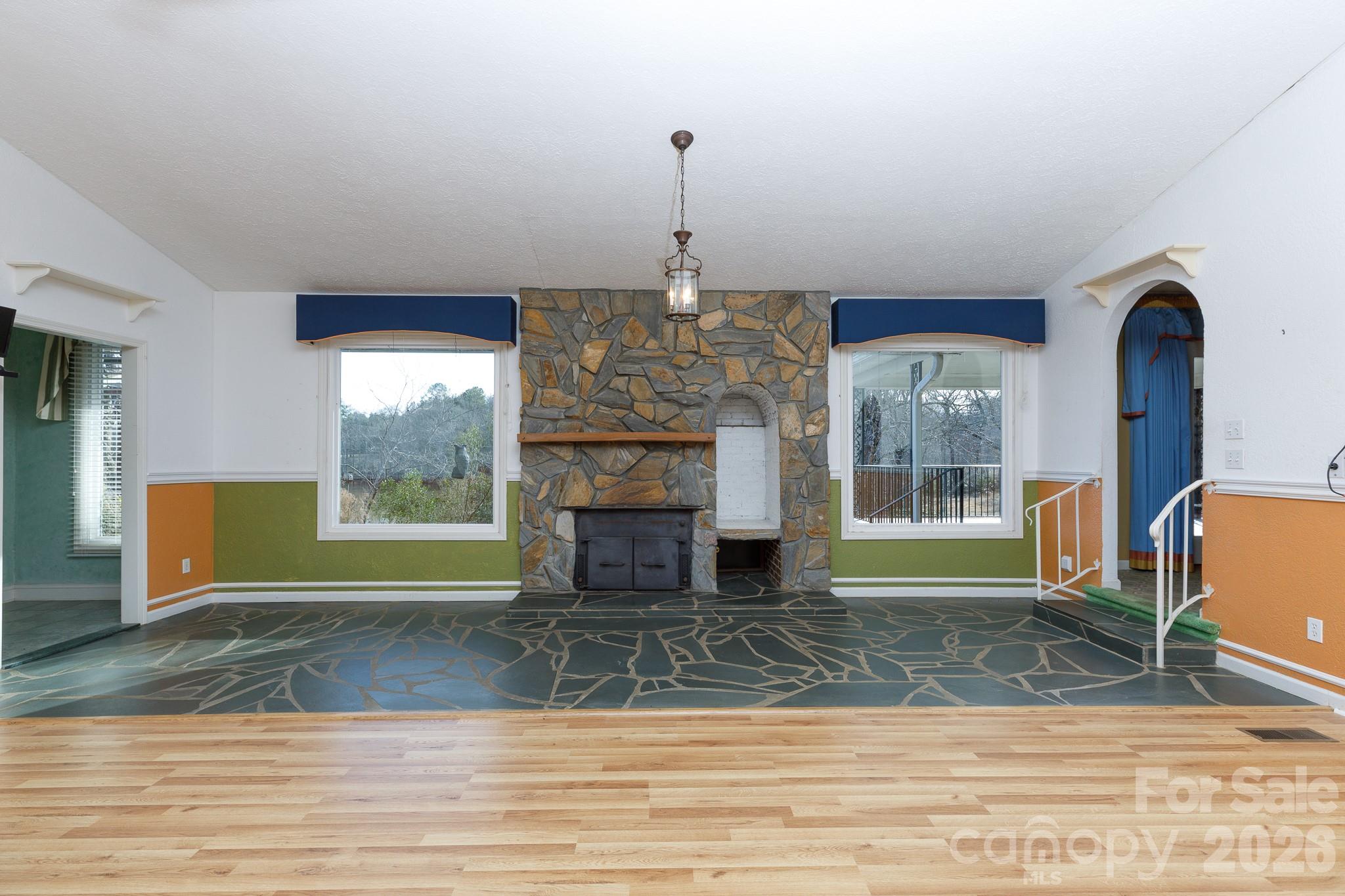 2025 Creekwood Drive — York