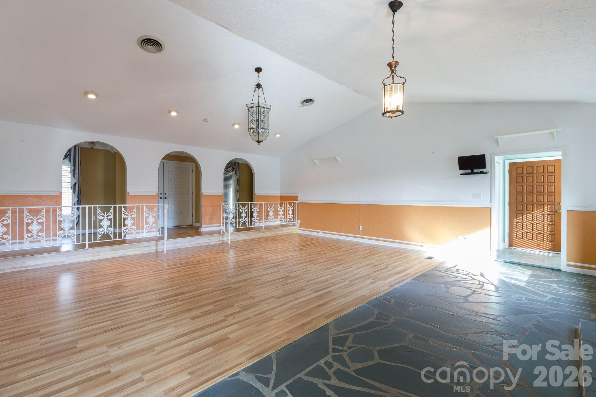 2025 Creekwood Drive — York