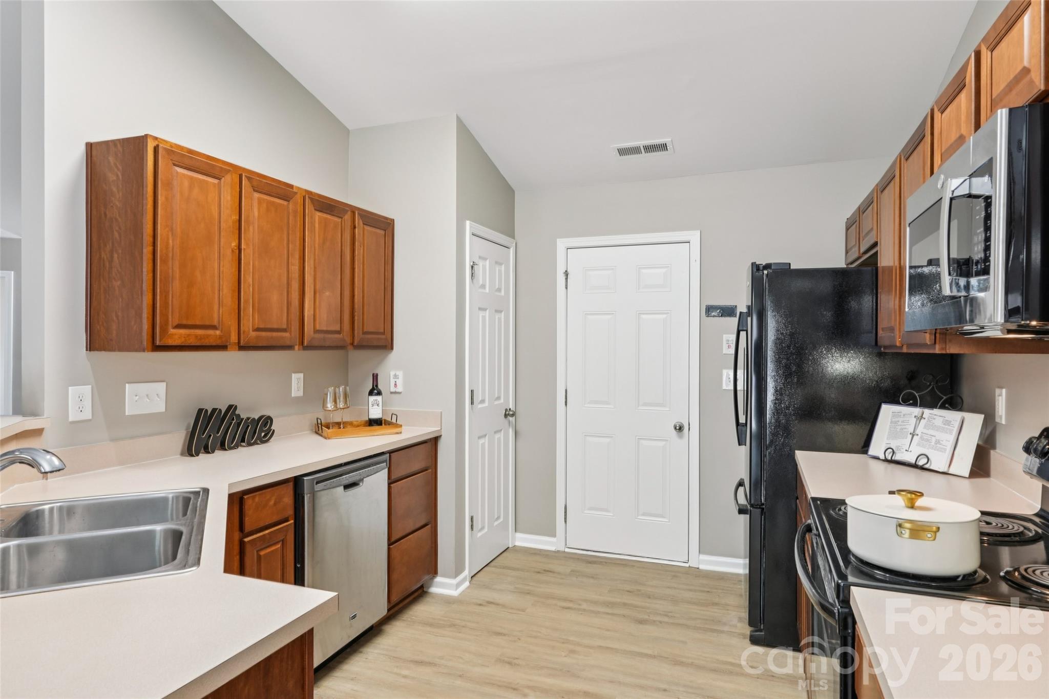 2457 Marthas Ridge Drive — Statesville