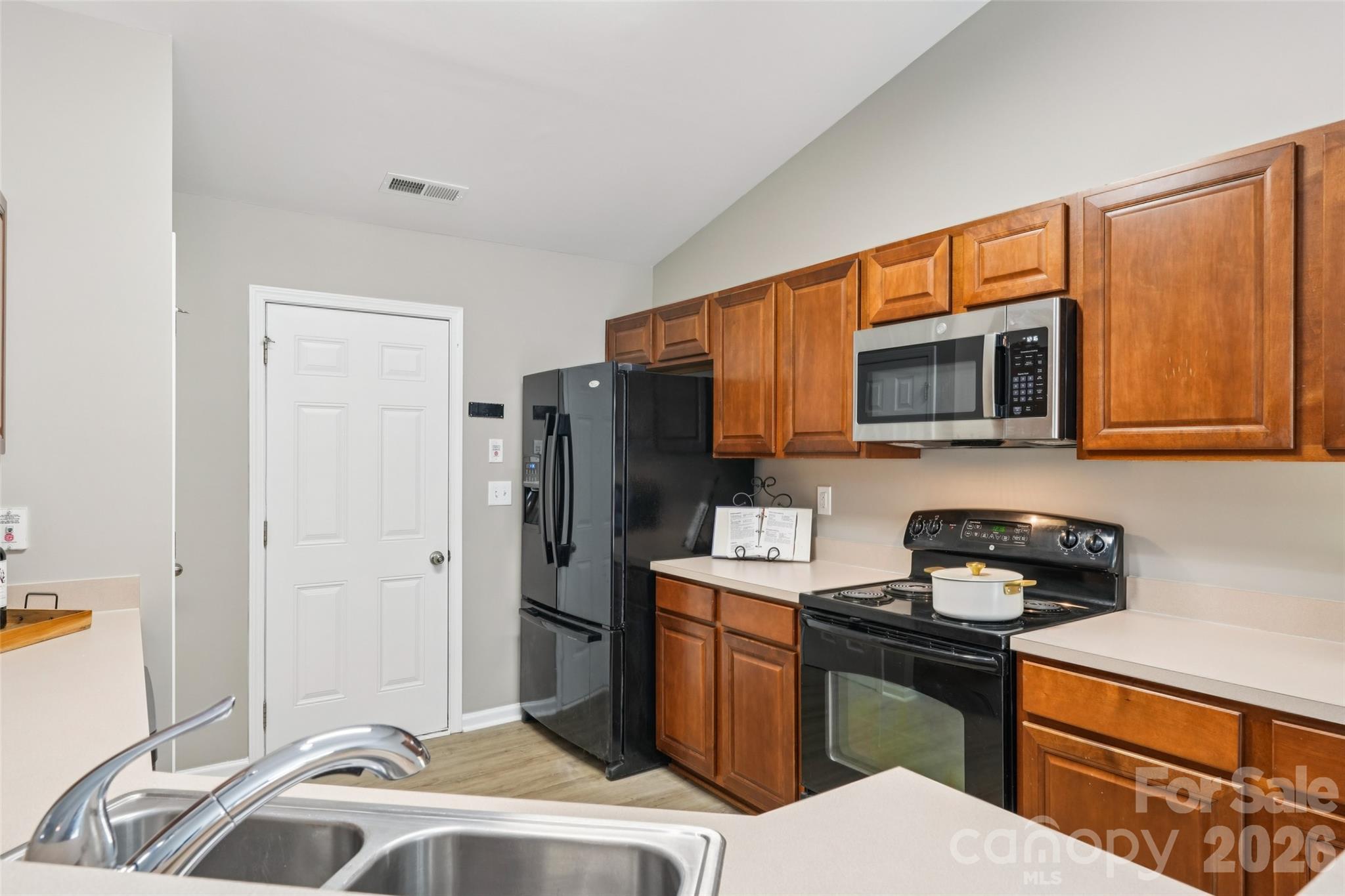 2457 Marthas Ridge Drive — Statesville