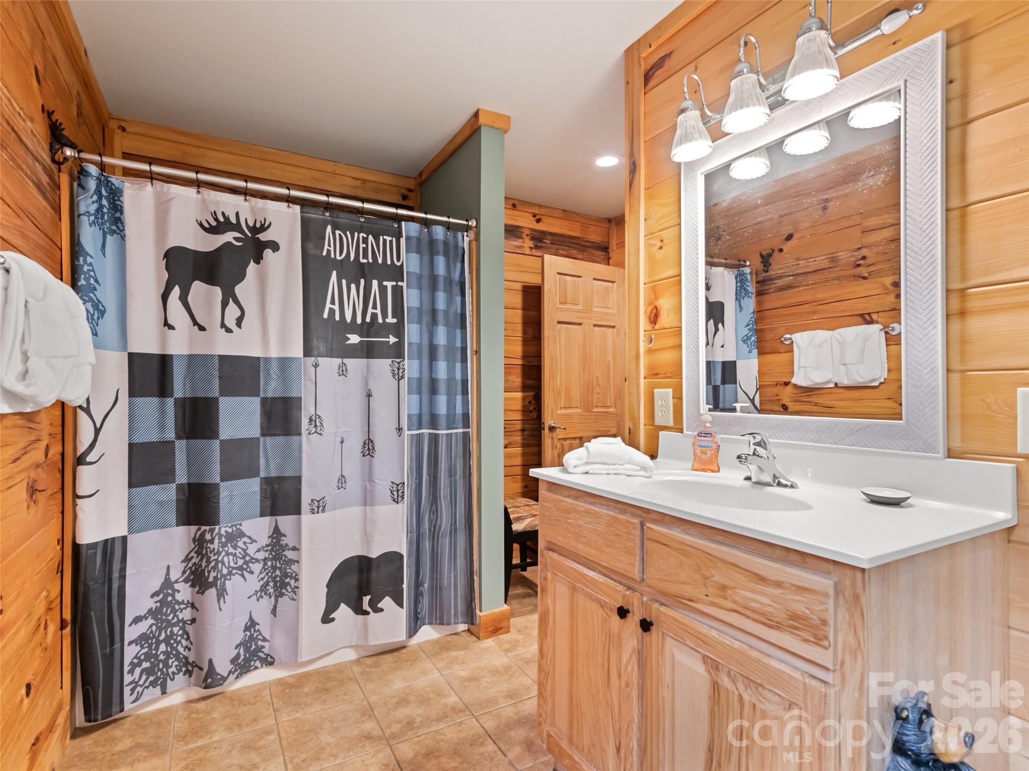 91 Copper Spur Road — Maggie Valley