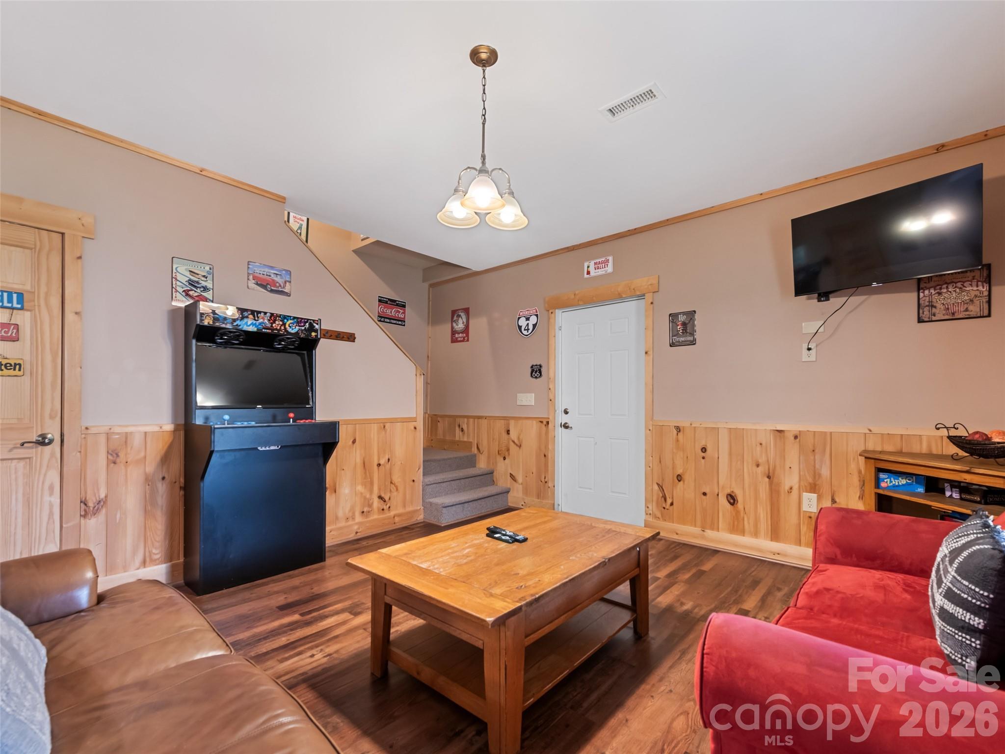 91 Copper Spur Road — Maggie Valley