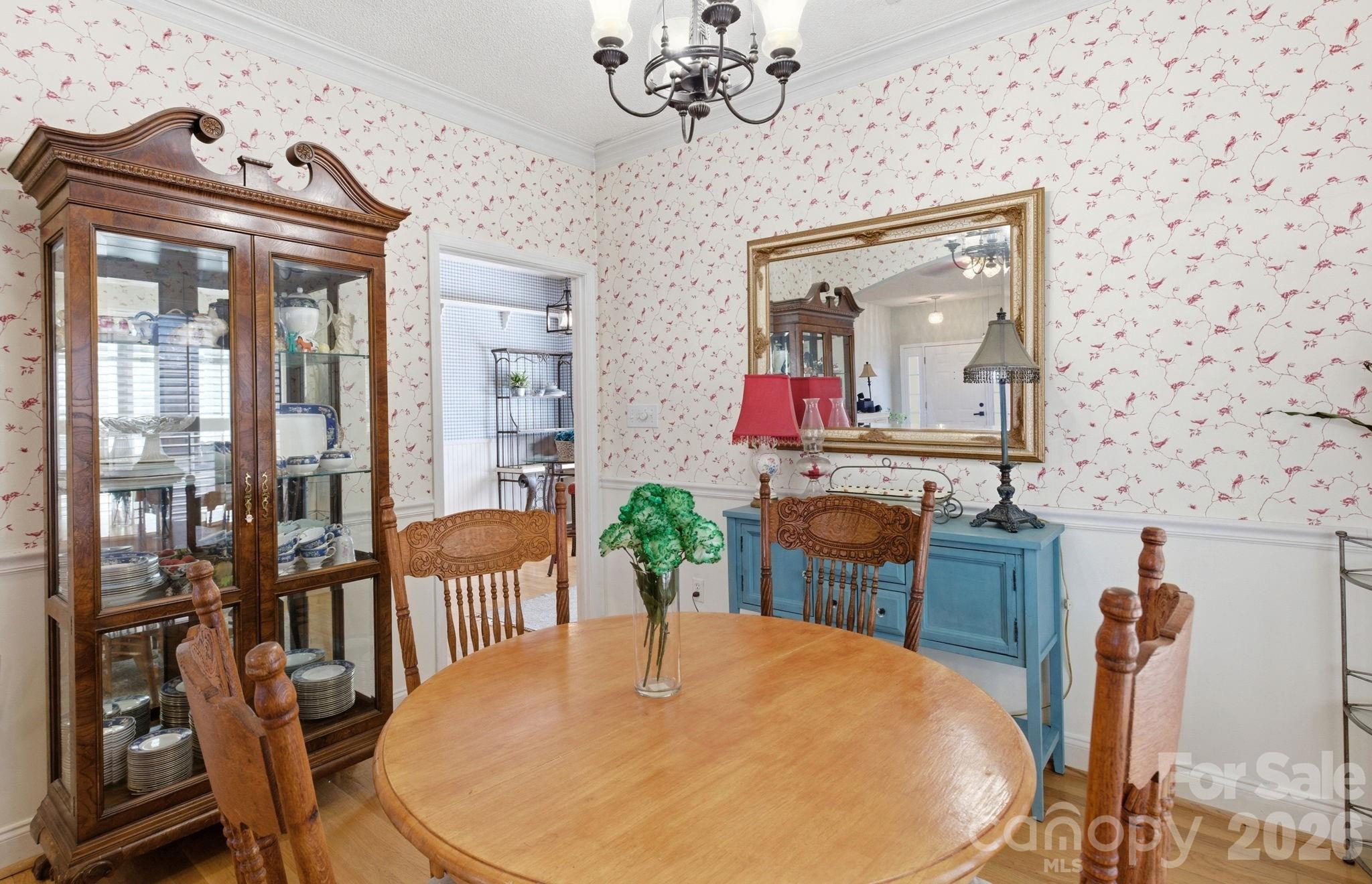 5227 Foley Drive — Hickory
